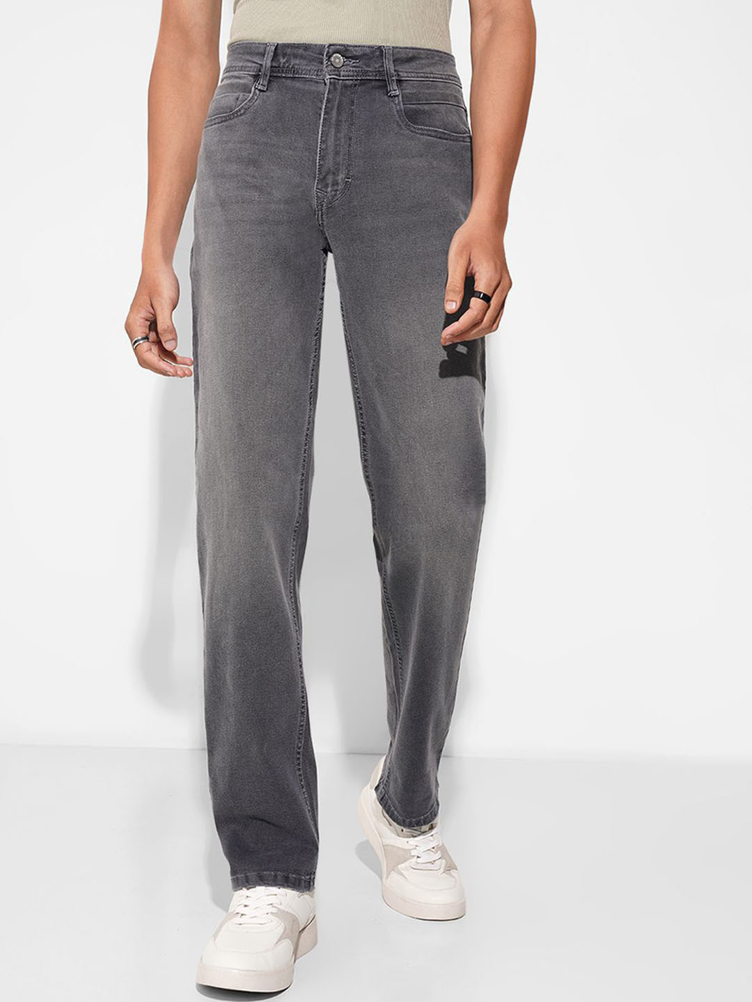SF JEANS by Pantaloons Men Straight Fit Mid-Rise Light Fade Jeans