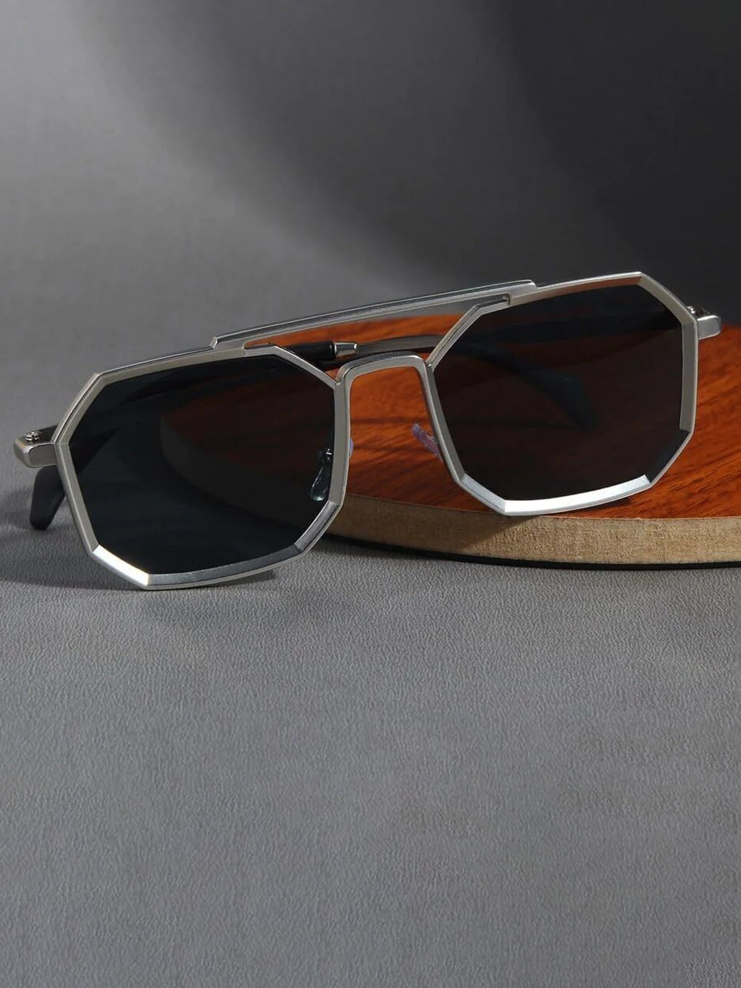 SPADEACES Men Square Sunglasses with UV Protected Lens SILVER BLACK HEXAGUN -201