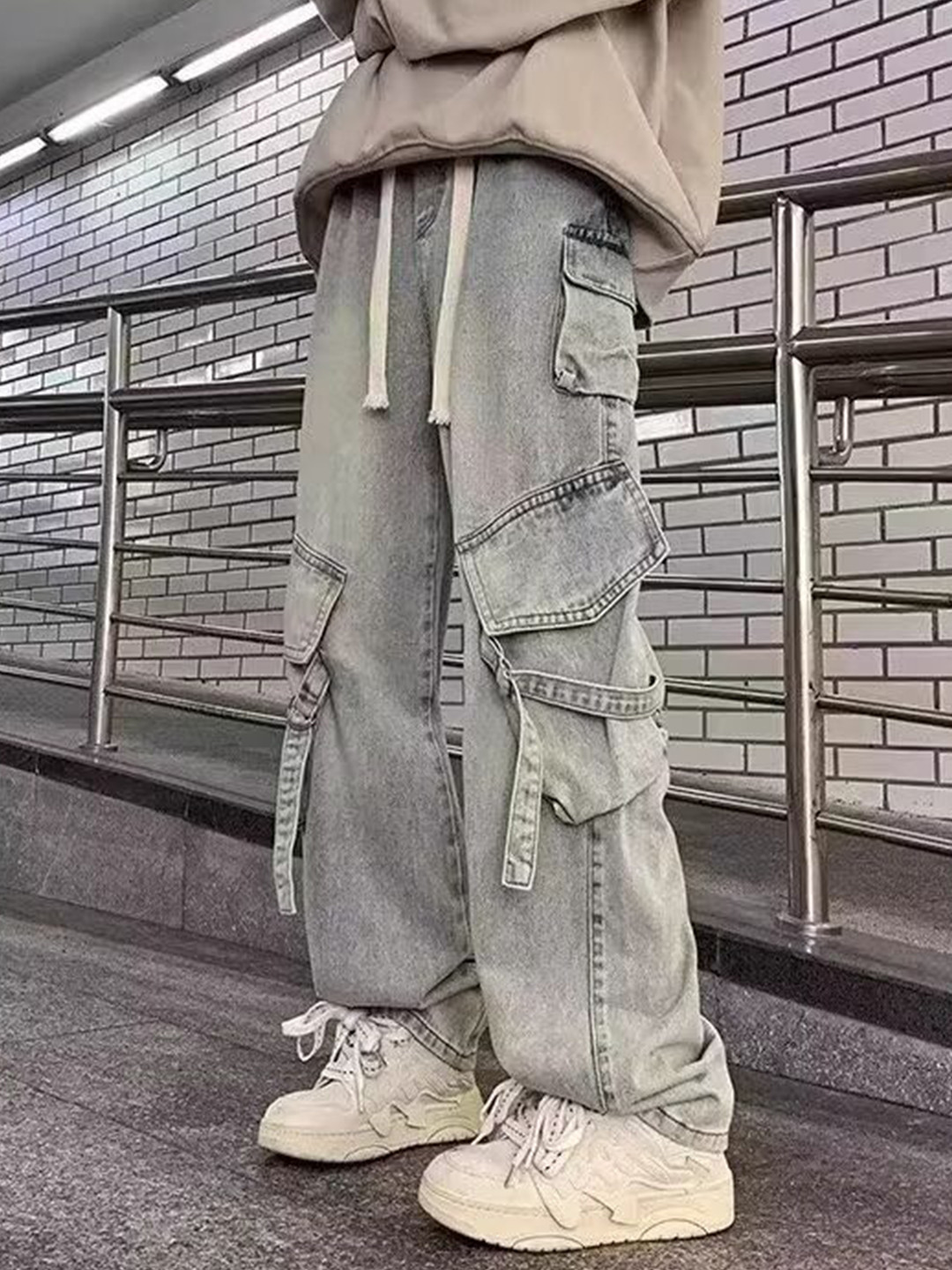 StyleCast Men Wide Leg Mid-Rise Light Fade Cotton Cargo Style Jeans