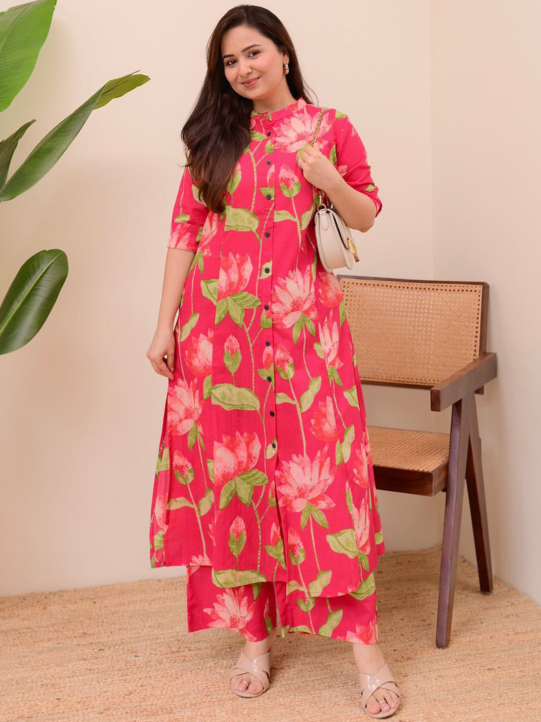 ESPARZA Women Floral Printed Kurta with Palazzos