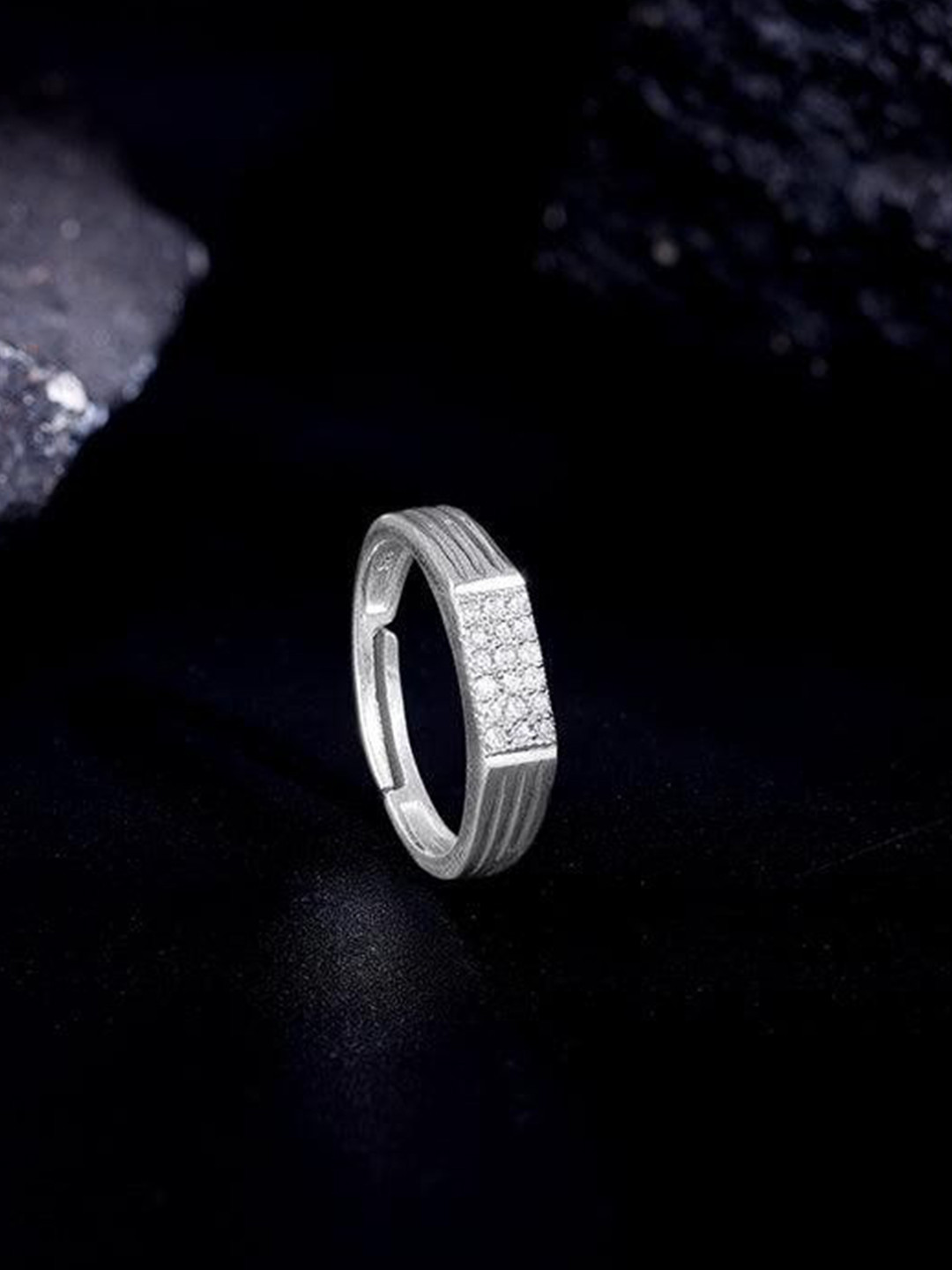 GIVA Men Silver Zircon Rectangle Ring