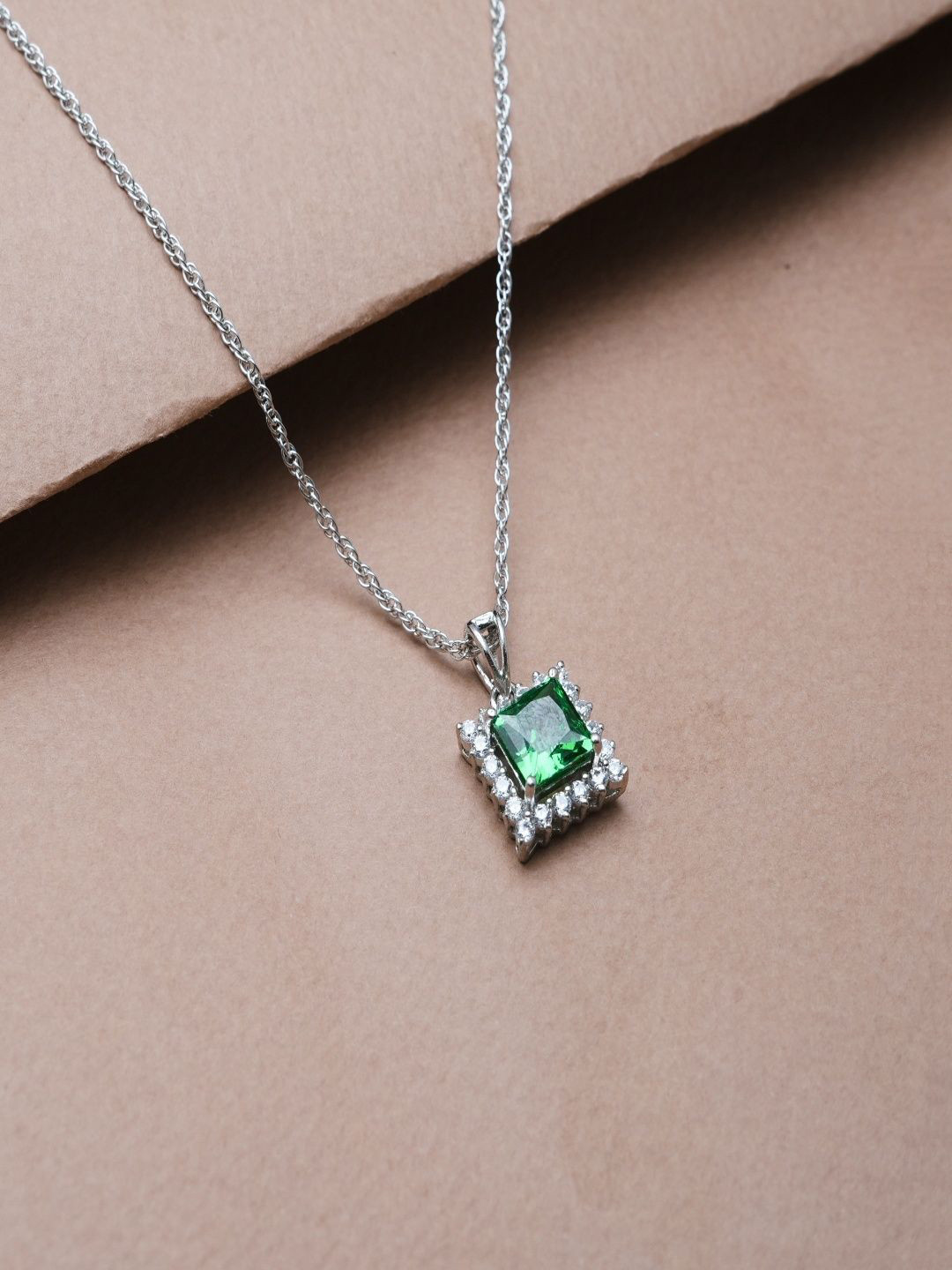 TASSYA Silver-Plated Emerald Studded Square Shaped Pendant With Chain