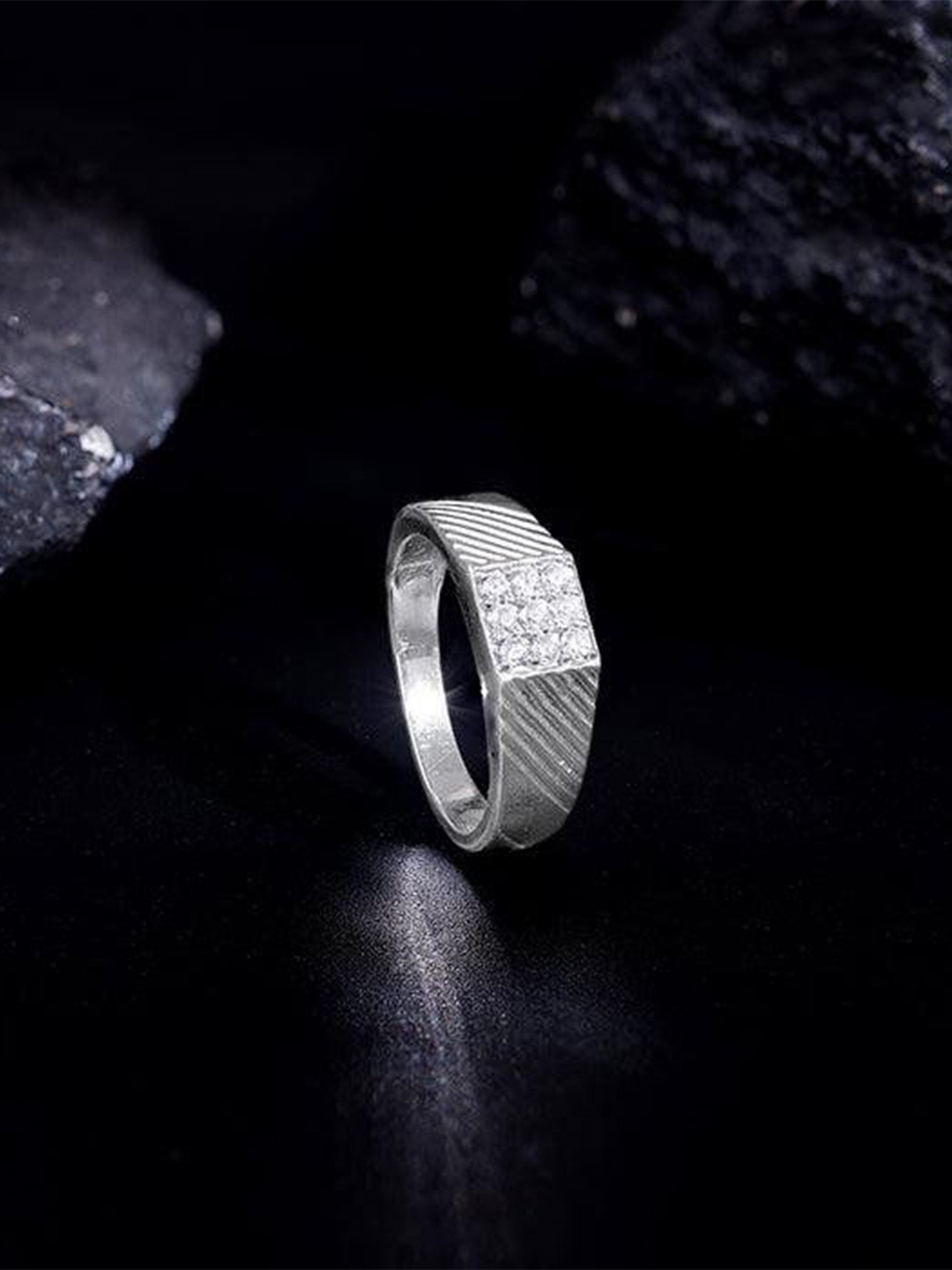 GIVA Men 925 Silver Rhodium-Plated Zircon Studded Diamond Matrix Ring