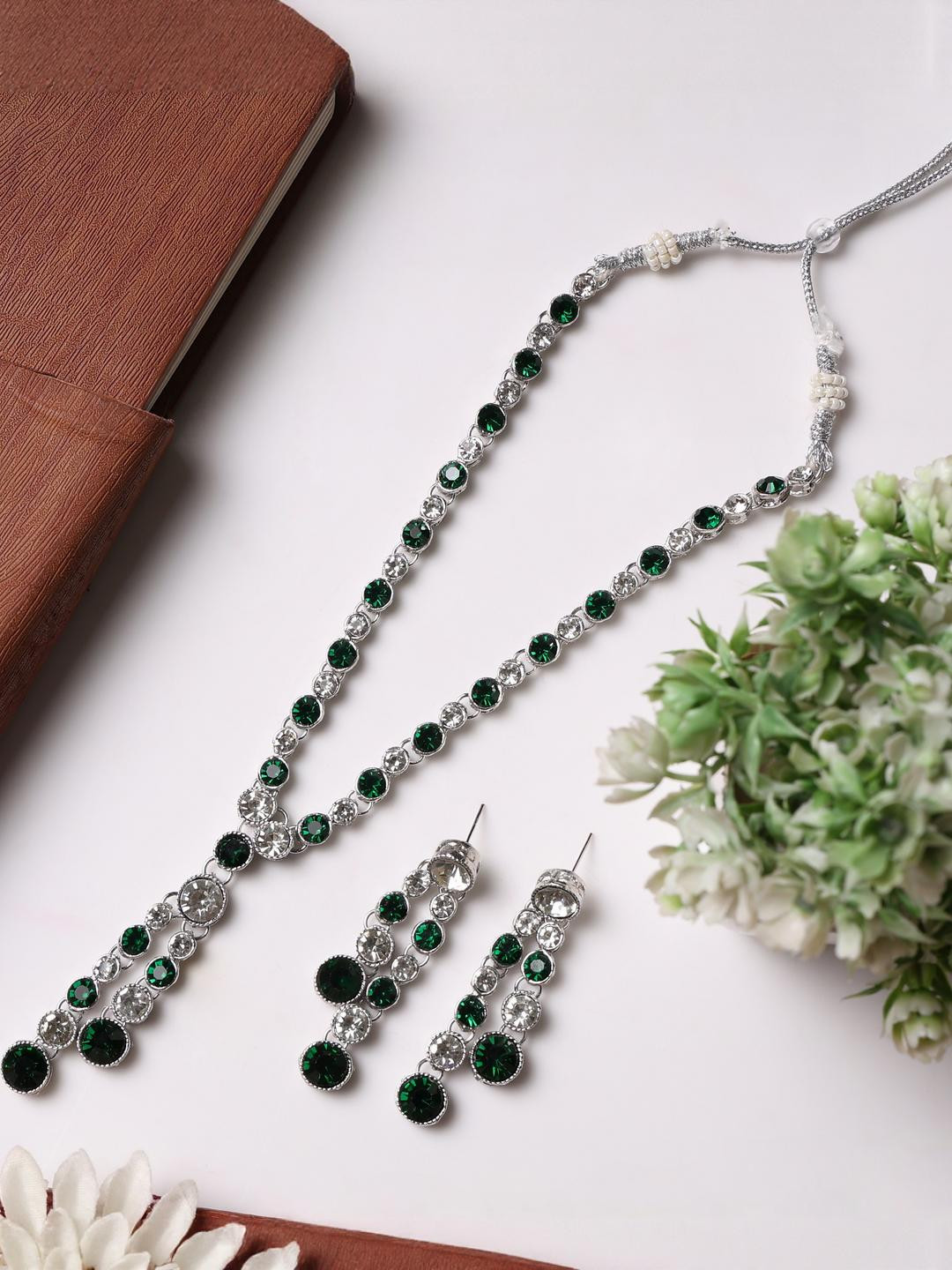 EIT Collection Women Silver-Plated Necklace with Earring Jewellery Set