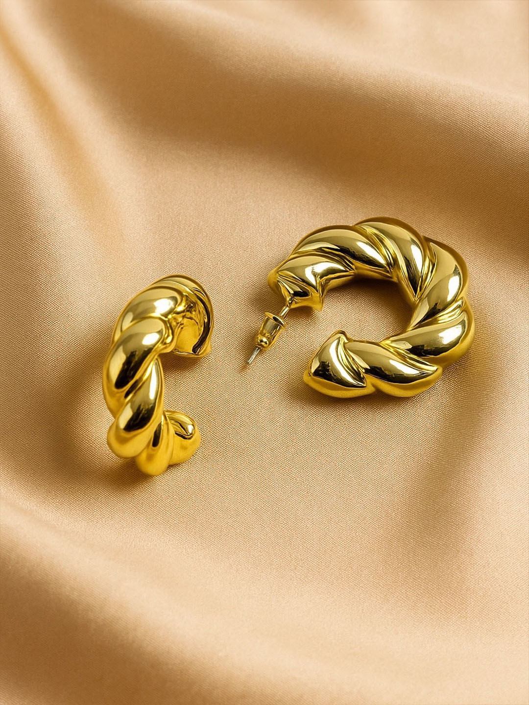 Digital Dress Room Gold Plated Twisted  Circular Shaped Half Hoop Earrings