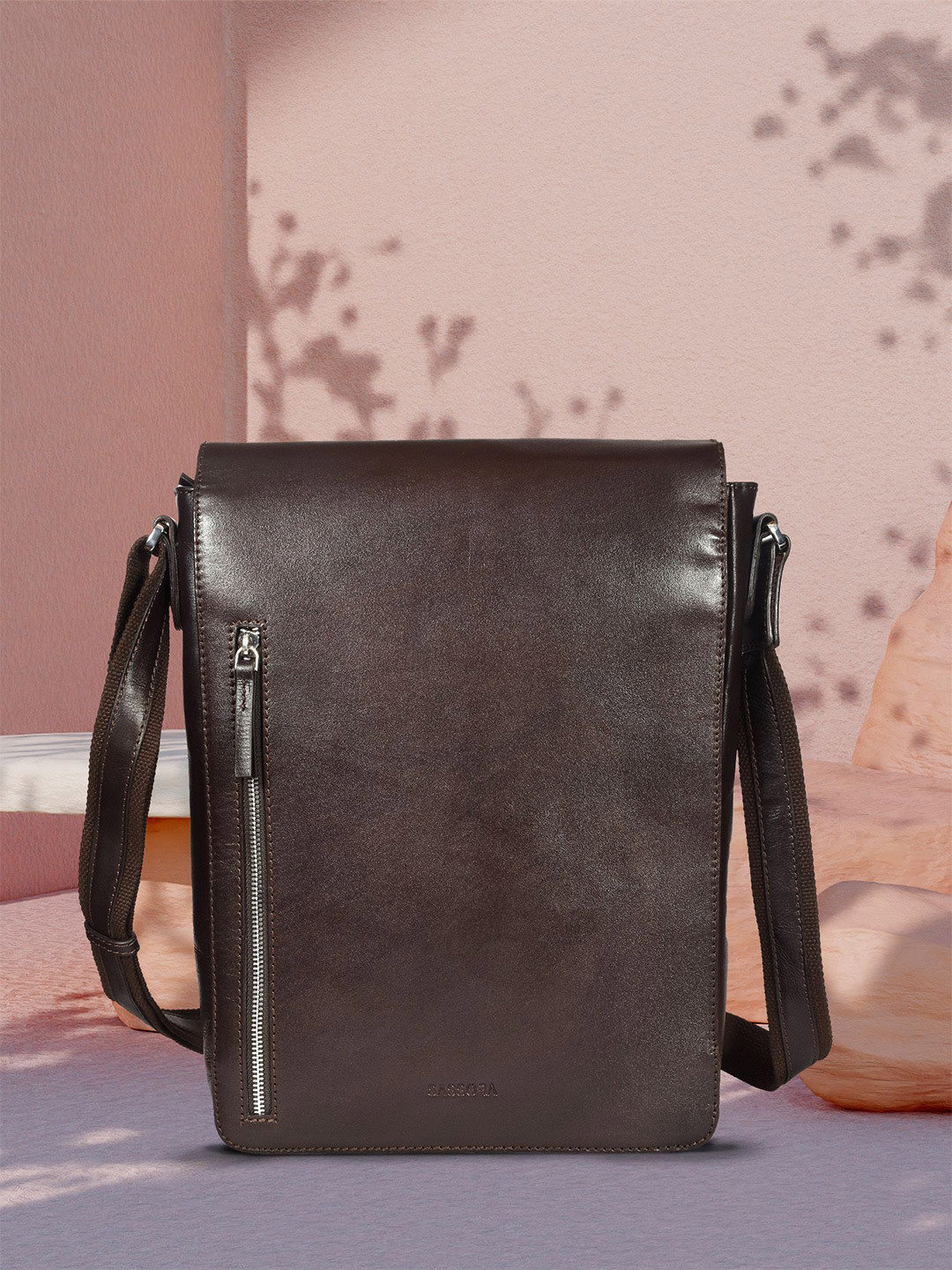 Sassora Leather Mobile Pouch