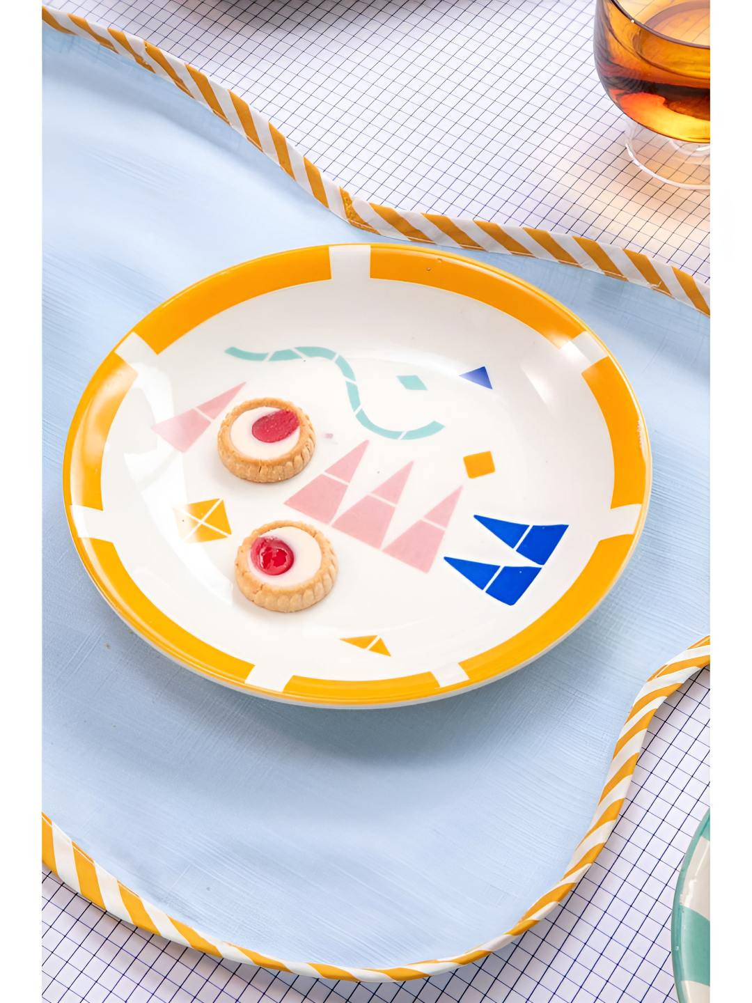 FREEDOM TREE Circle Of Joyee Decal Printed Dishwasher & Microwave Safe Ceramic Snack Plate