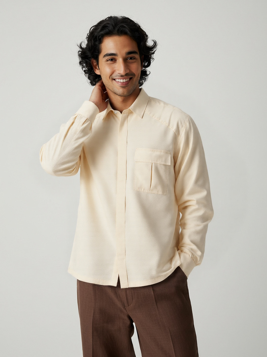 glitchez Solid Spread Collar Regular Fit Casual Shirt