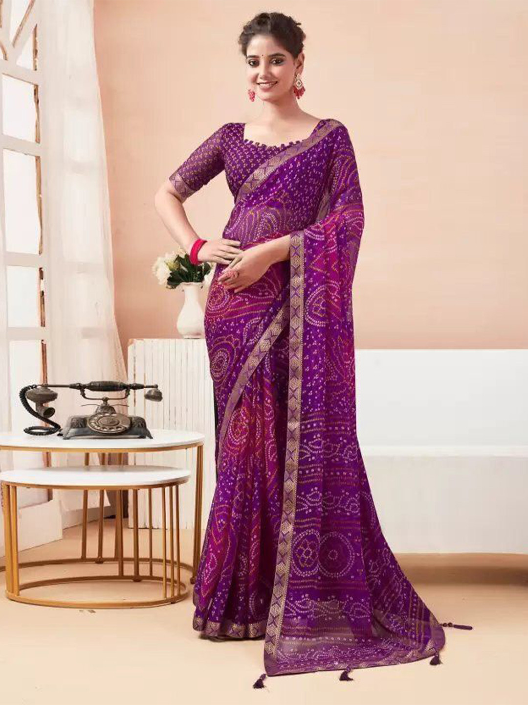 THE FASHION ATTIRE Bandhani Printed Patola Saree