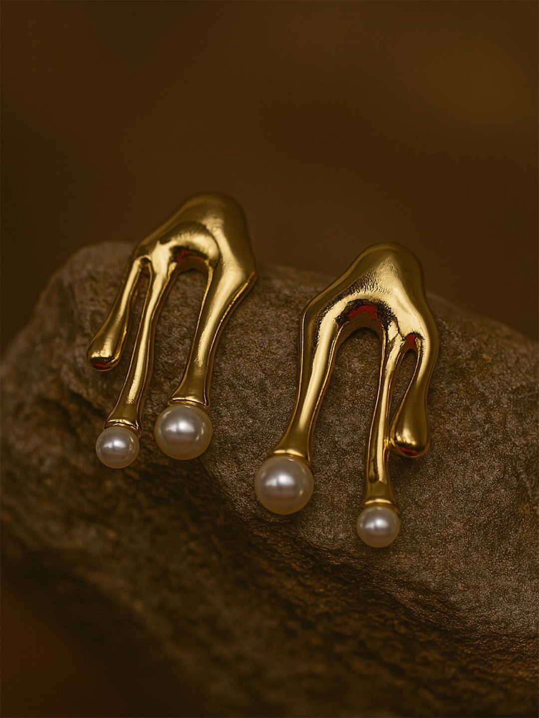 Digital Dress Room Gold-Plated Pearls Beaded Spherical Shaped Studs