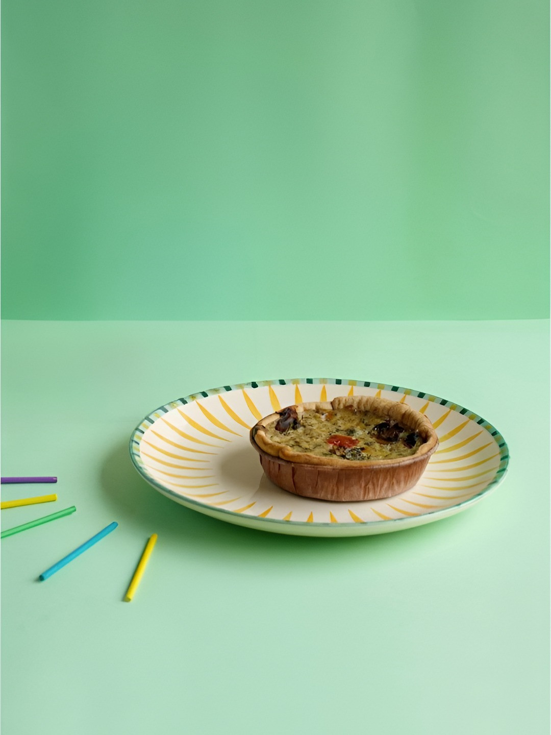 FREEDOM TREE Joyee Hand Painted Ceramic Snack Plate