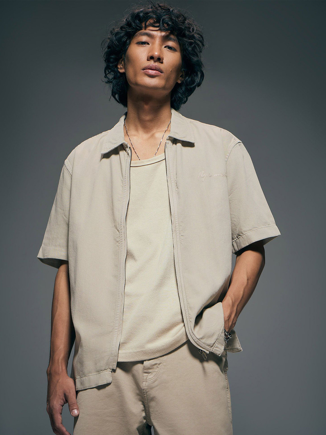 Flying Machine Oversized Fit Spread Collar Pure Cotton Zipper Shirt