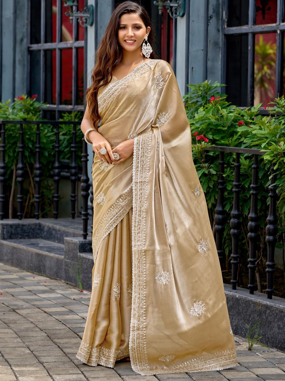 DIVASTRI Cream Poly Chiffon Embroidered Sarees