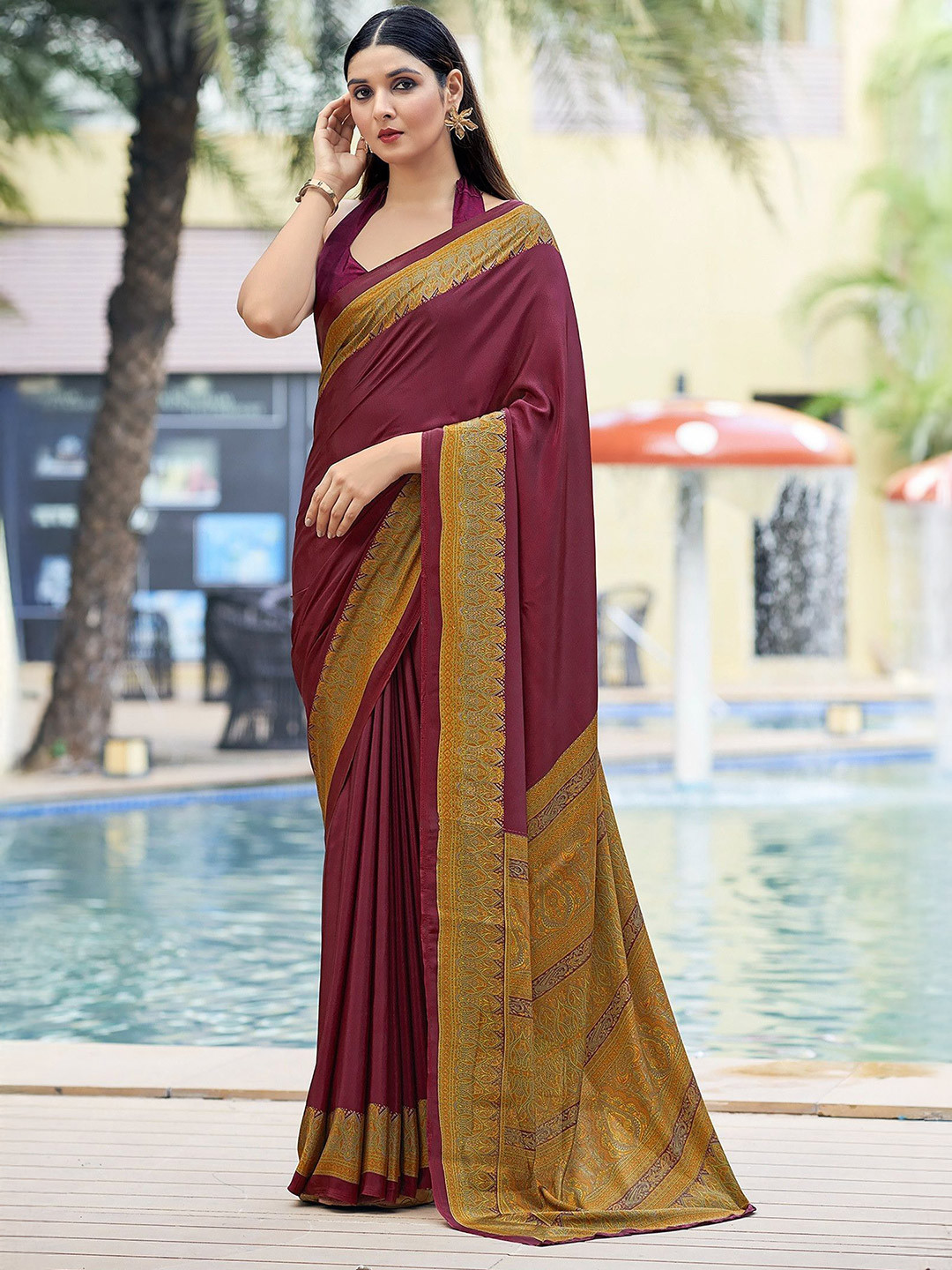 THE FASHION ATTIRE Purple TIARAA Self Design Bollywood Crepe Silk Blend Saree