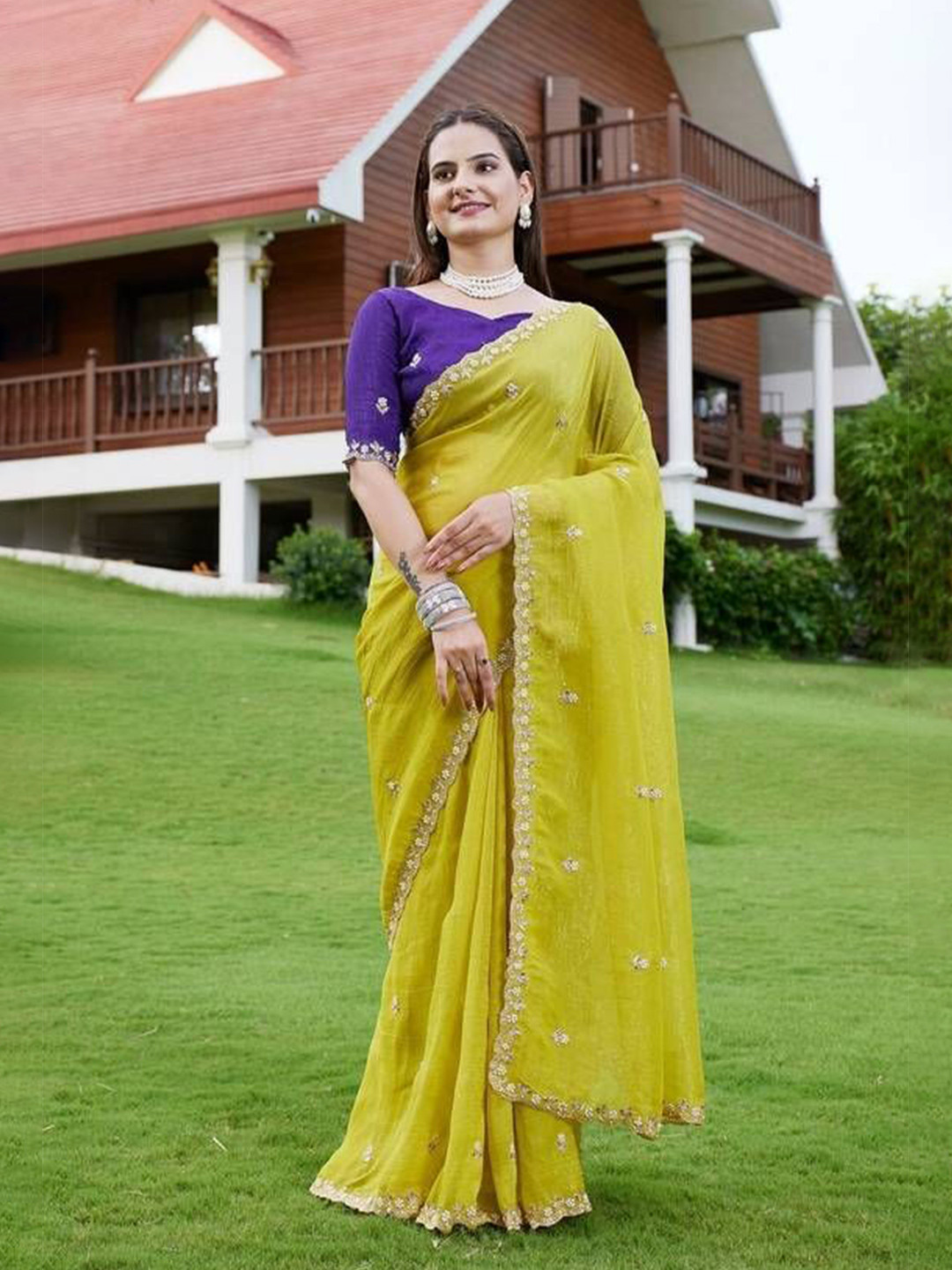 GHAN SALS Embellished Zari Chanderi Saree