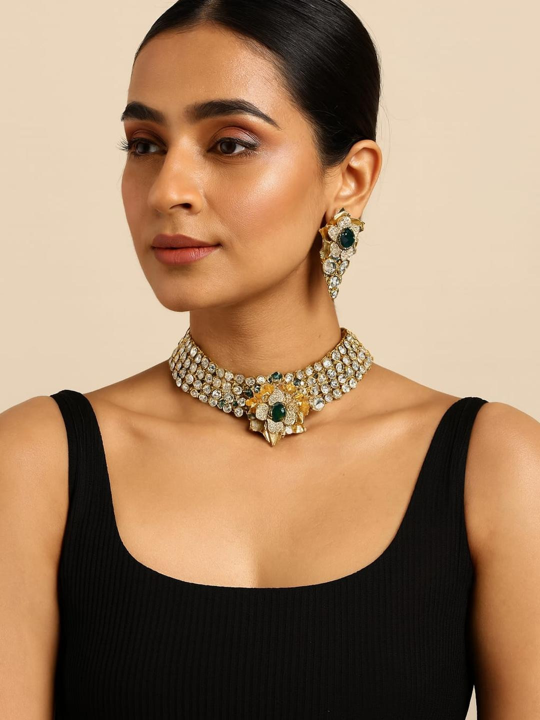 VANSHIKA JEWELS Kundan Choker With Earrings