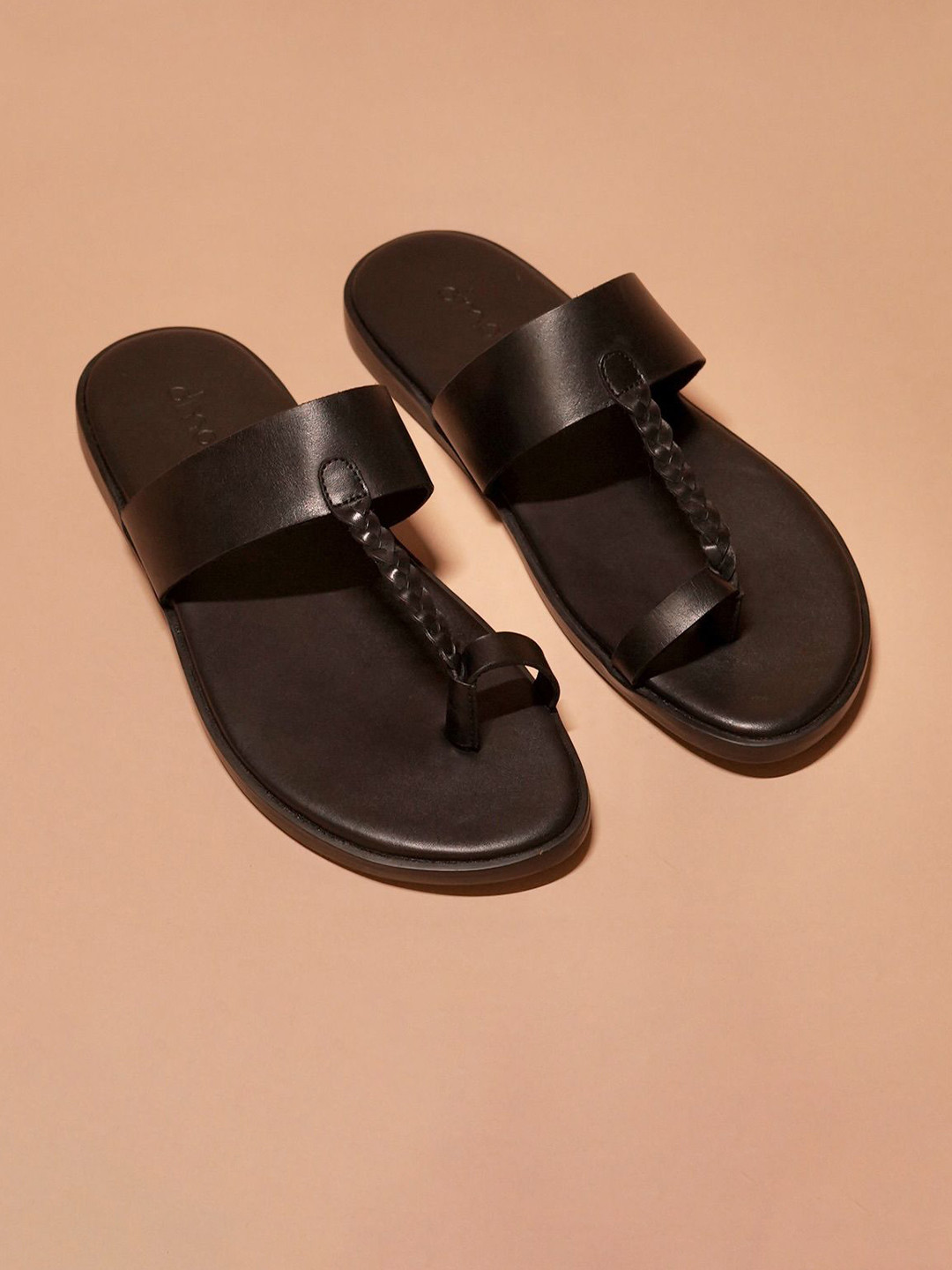 dmodot Men Pelle Kohlo Nero Leather Sandals