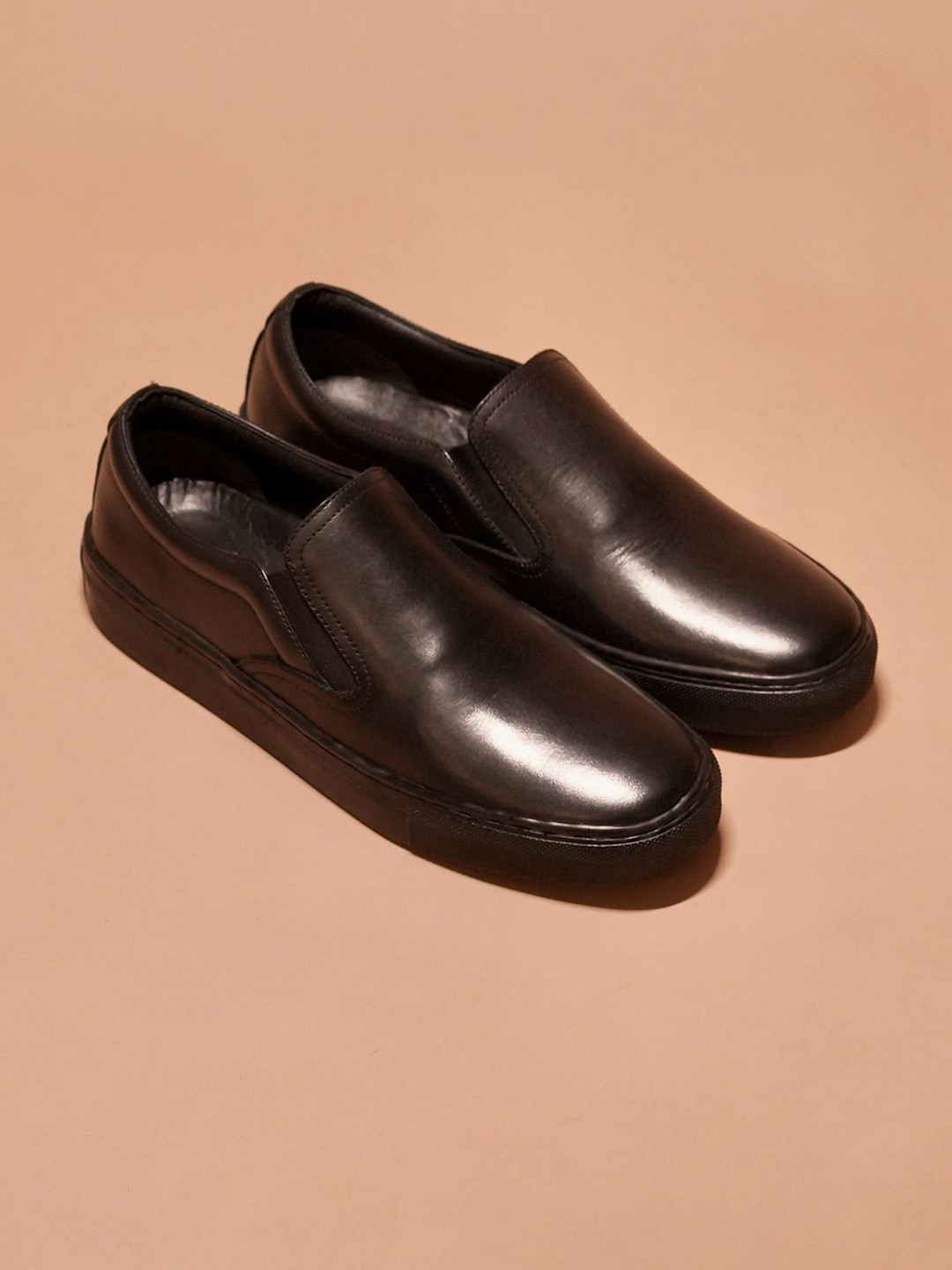 dmodot Scarpo Nero Men Leather Slip-On Sneakers