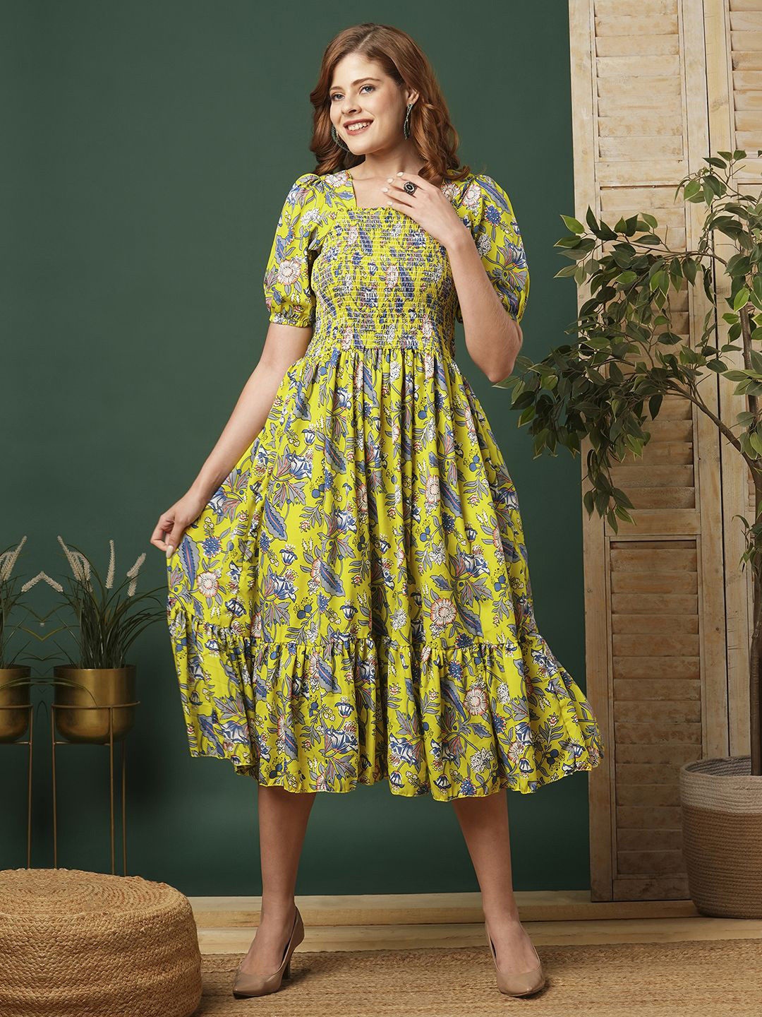 Pinly Women Floral Printed Square Neck Tiered Smocked Fit & Flare Dress