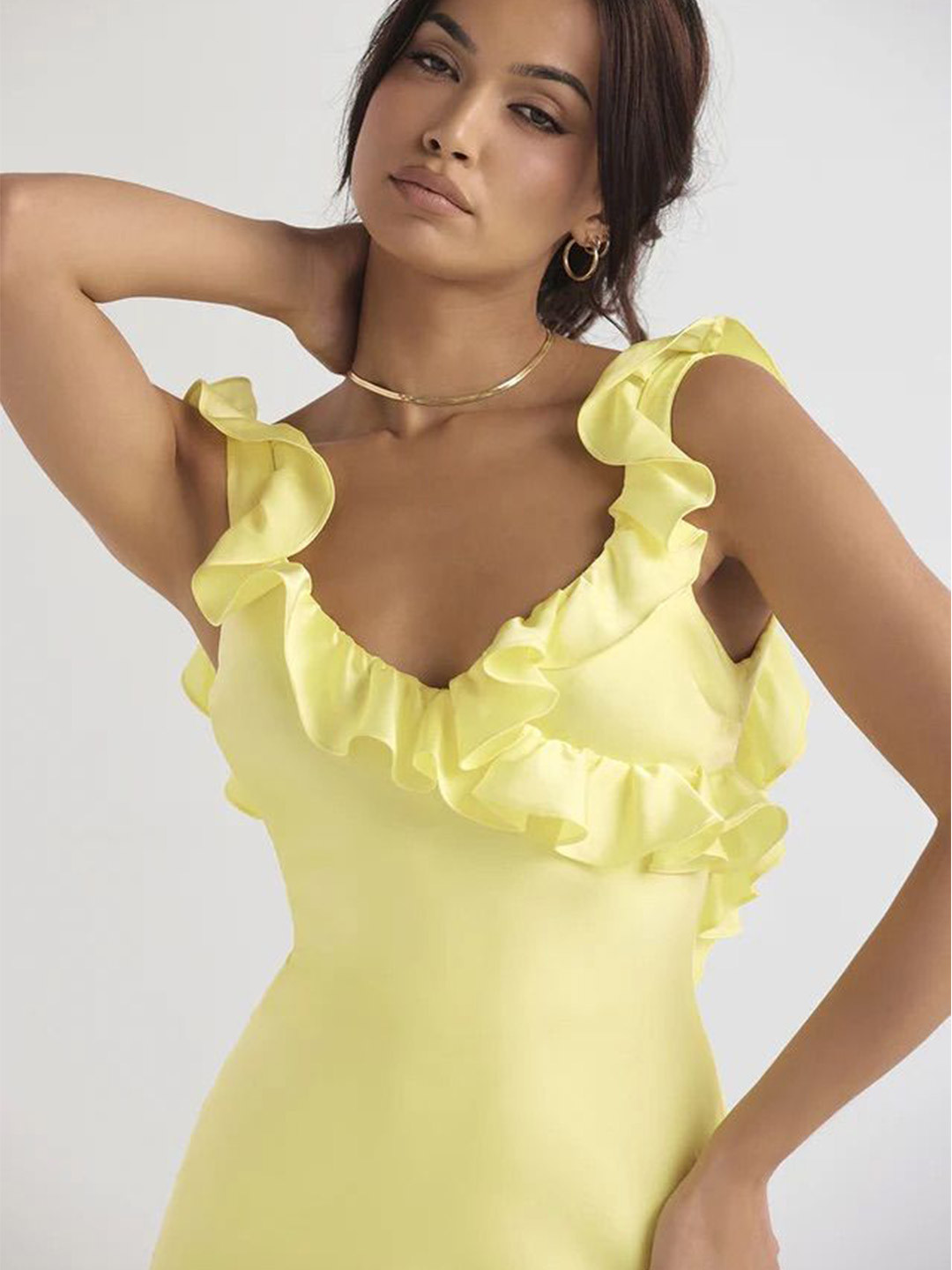 To Queens Georgette Ruffles Backless Sheath Mini Dress