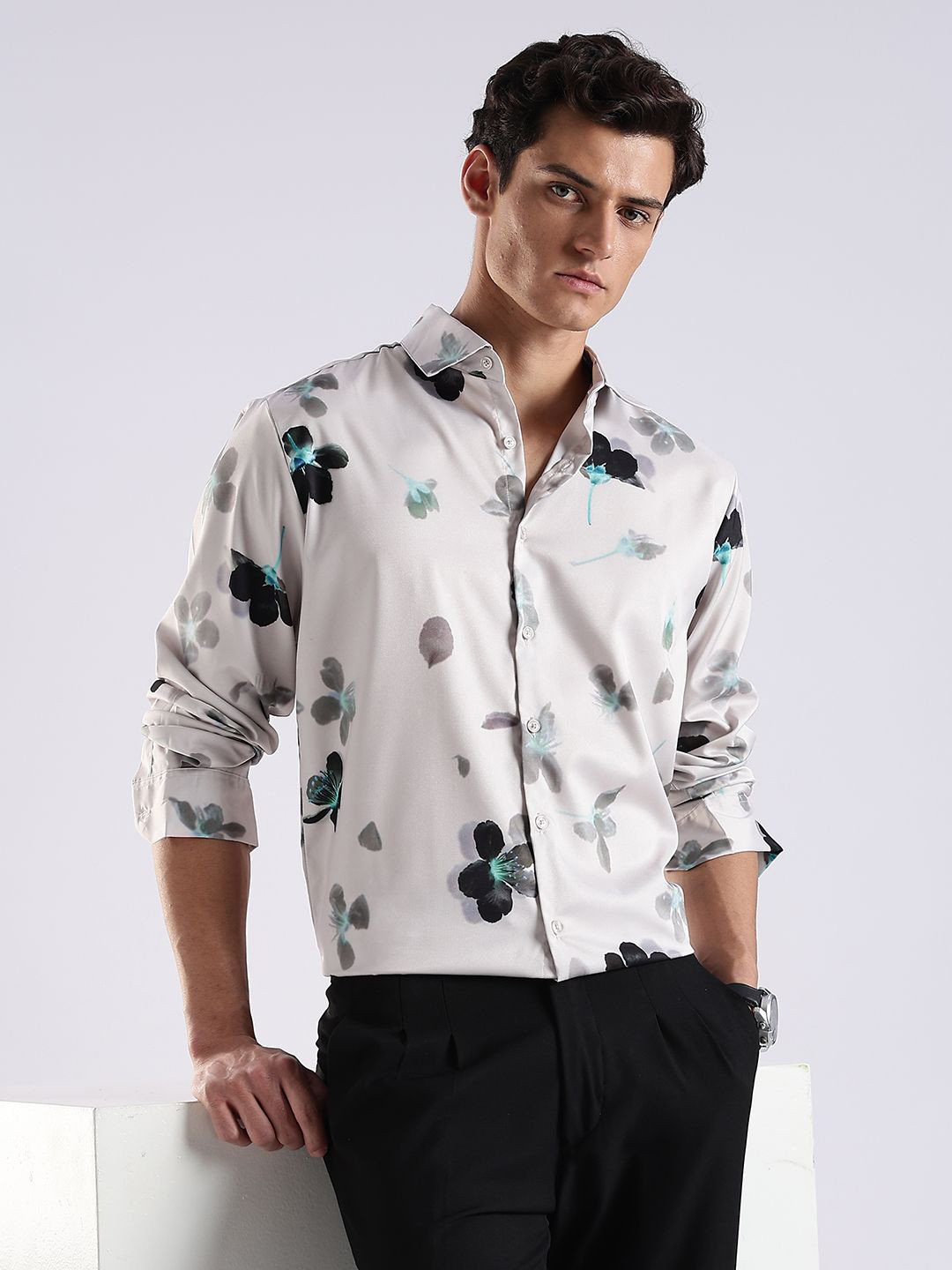 Guns & Sons Club Floral Printed Spread Collar Casual Shirt