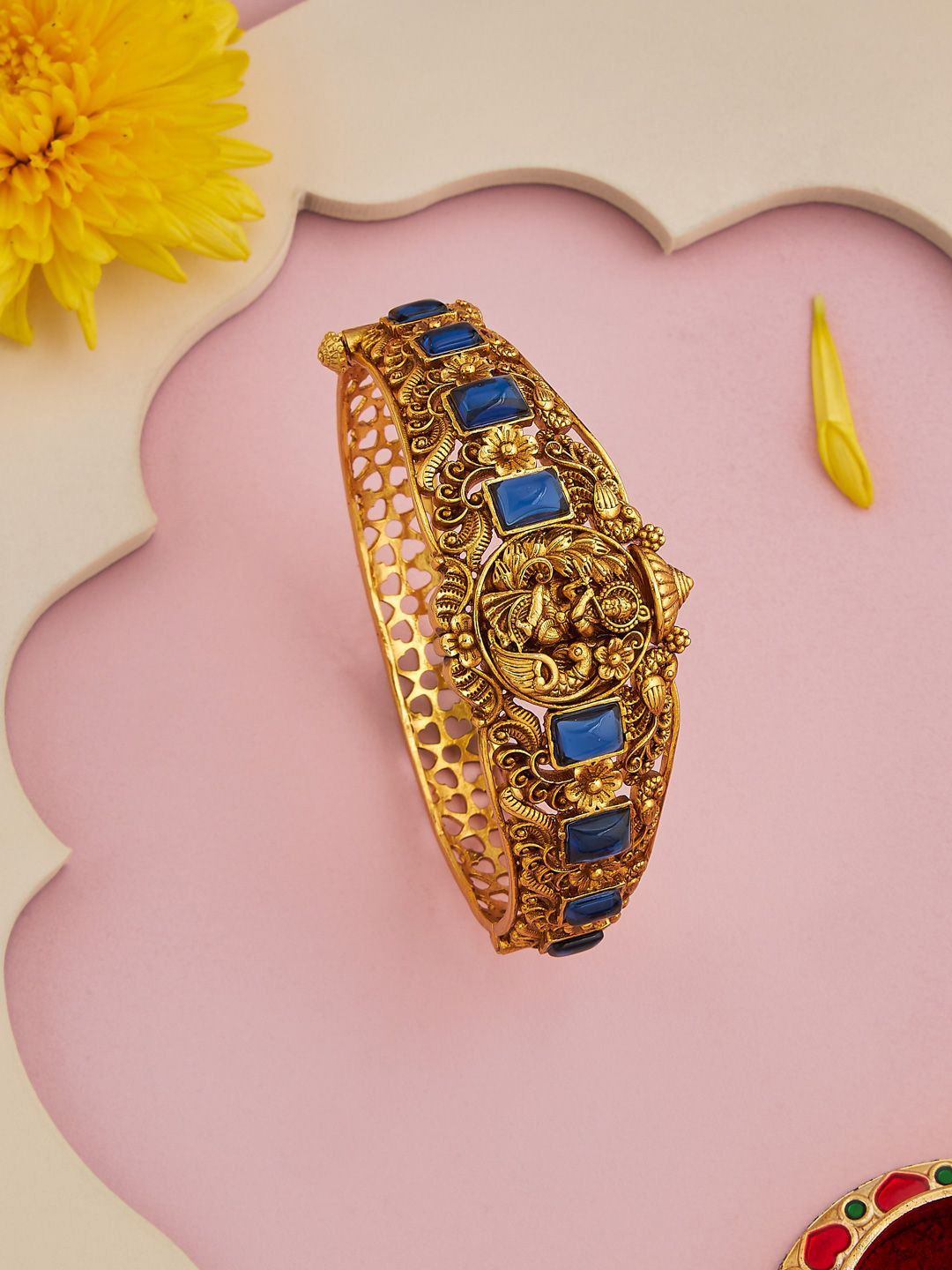 Kushal's Fashion Jewellery Women Sapphire Gold-Plated Ethnic Antique Kada Bangle