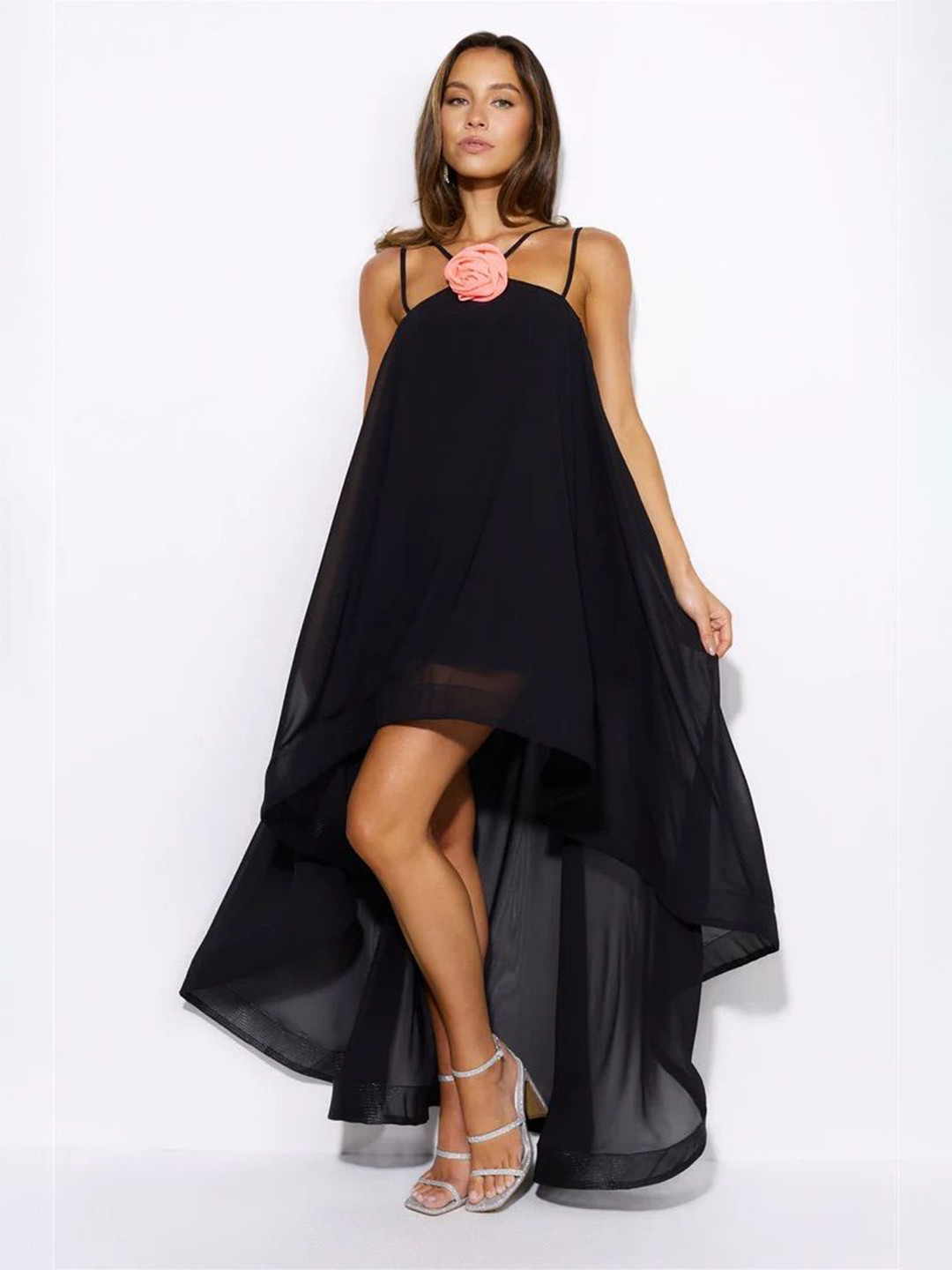 To Queens Women Sleeveless Georgette Odor Tailcut Maxi Dress