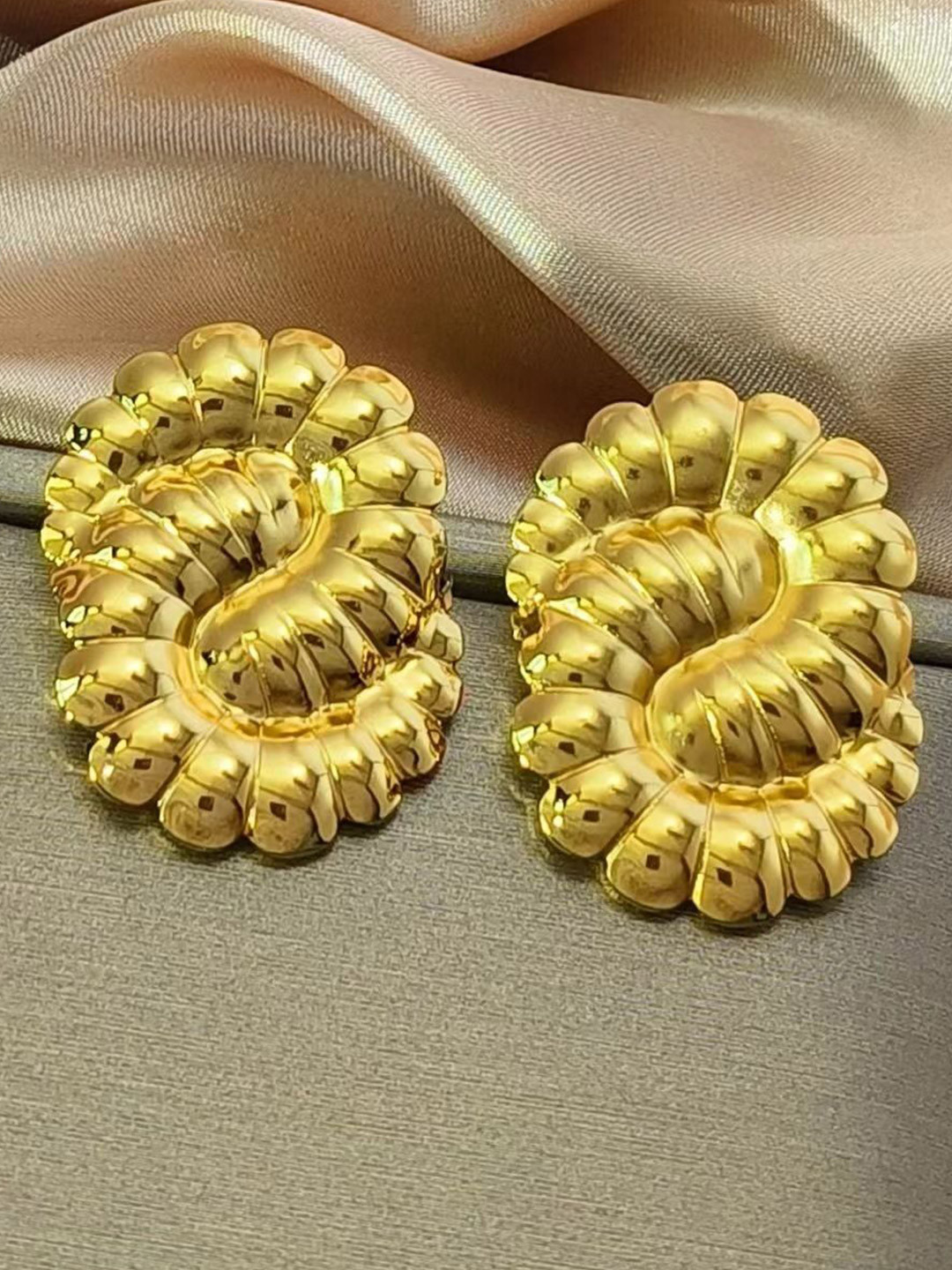 Jewelfy Stainless Steel Gold-Plated Contemporary Shaped Studs