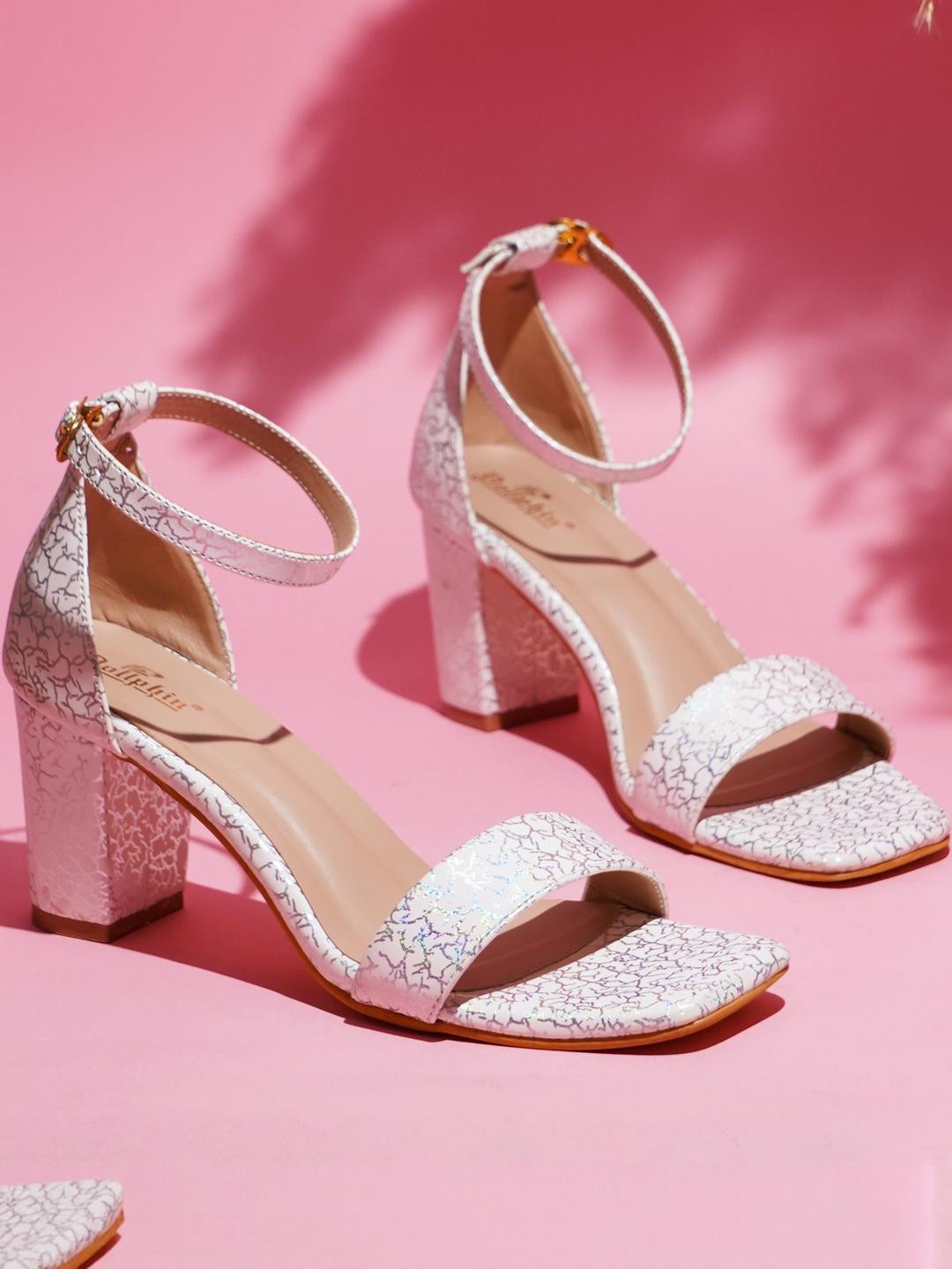 Dollphin Women White Open Toe Ankle Loop Sandals