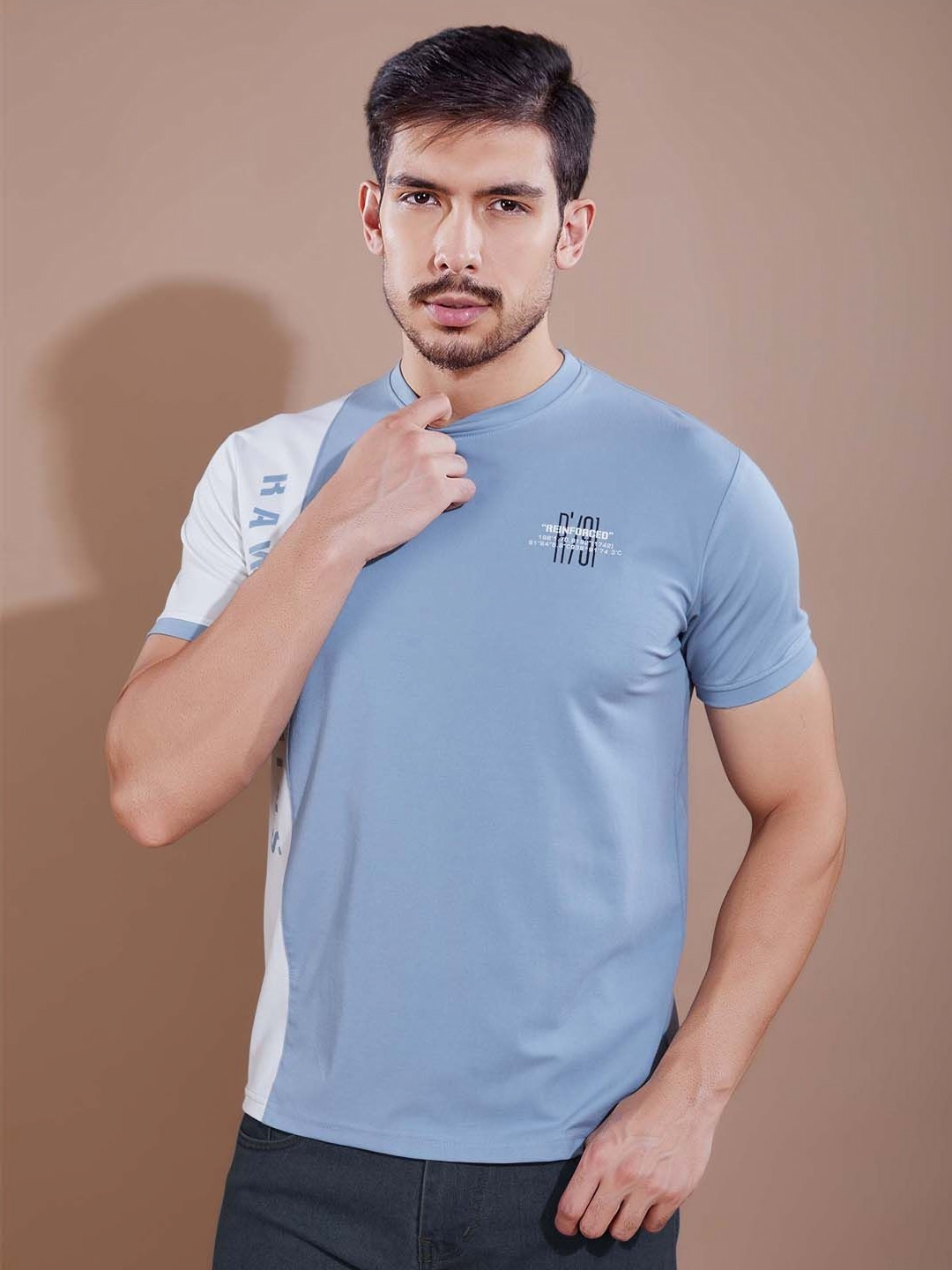 PRORIDERS Colourblocked Round Neck T-shirt