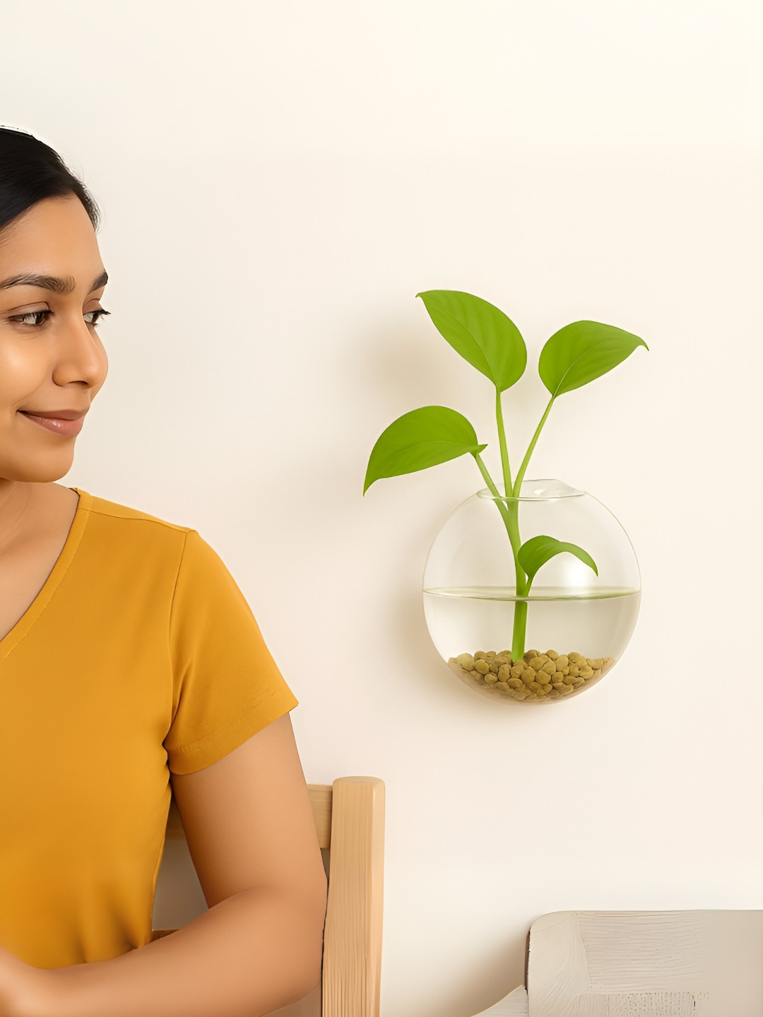 ecofynd Transparent Glass Table Vase