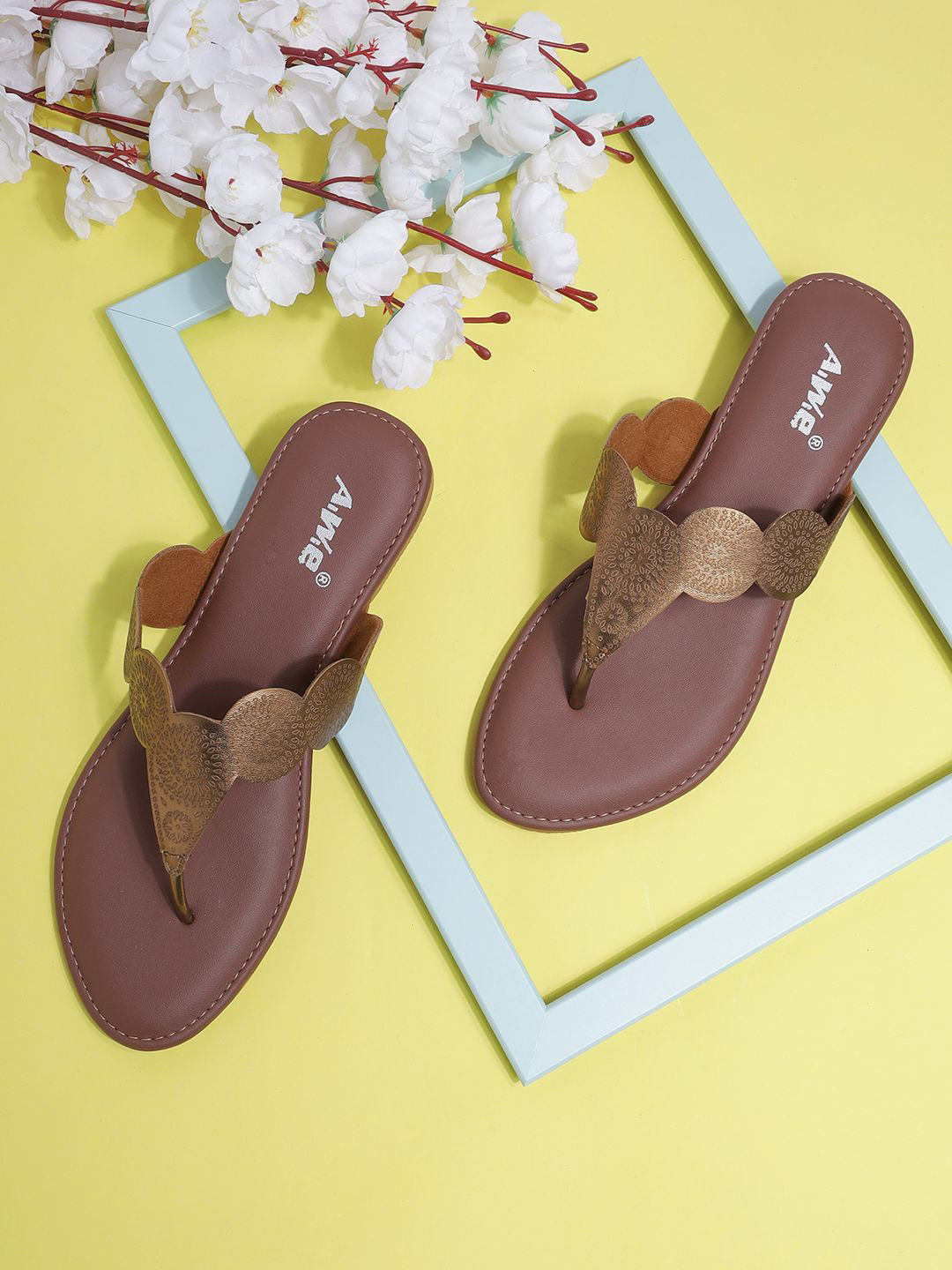 AIWIE Women Woven Design Open Toe Flats