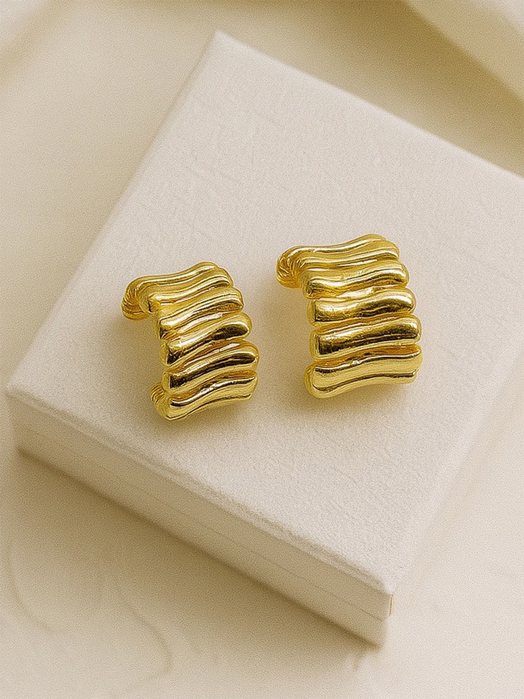 Digital Dress Room Set Of 2 Gold Plated Semi Circular Shaped Half Hoop Earrings