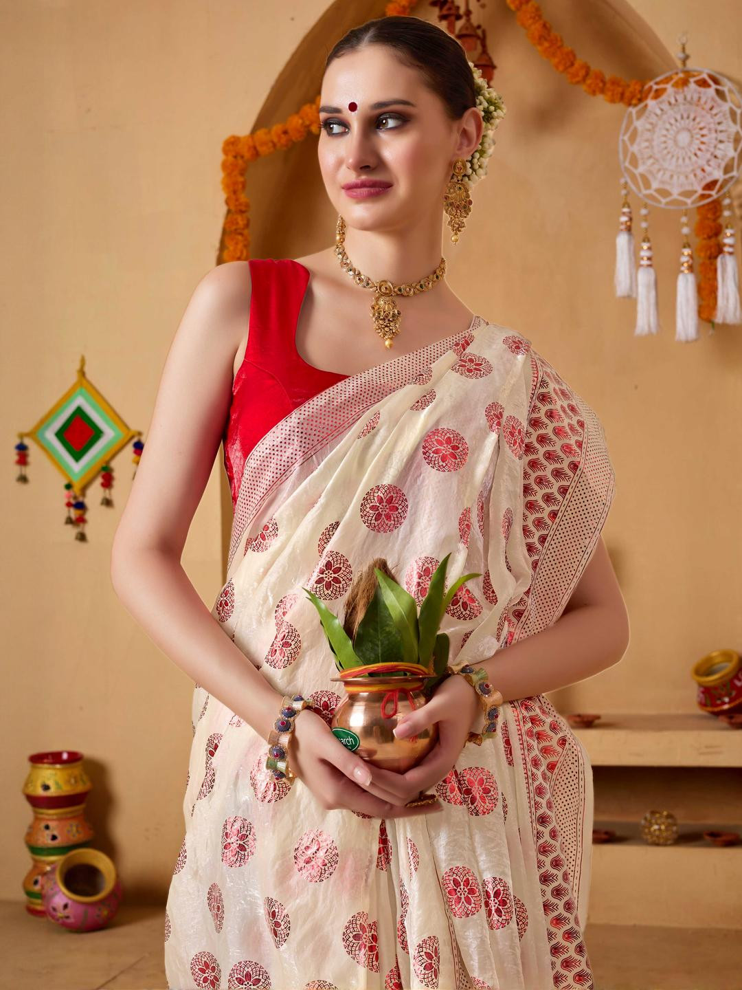 RACHNA Embalished Foil Work Fandy Saree