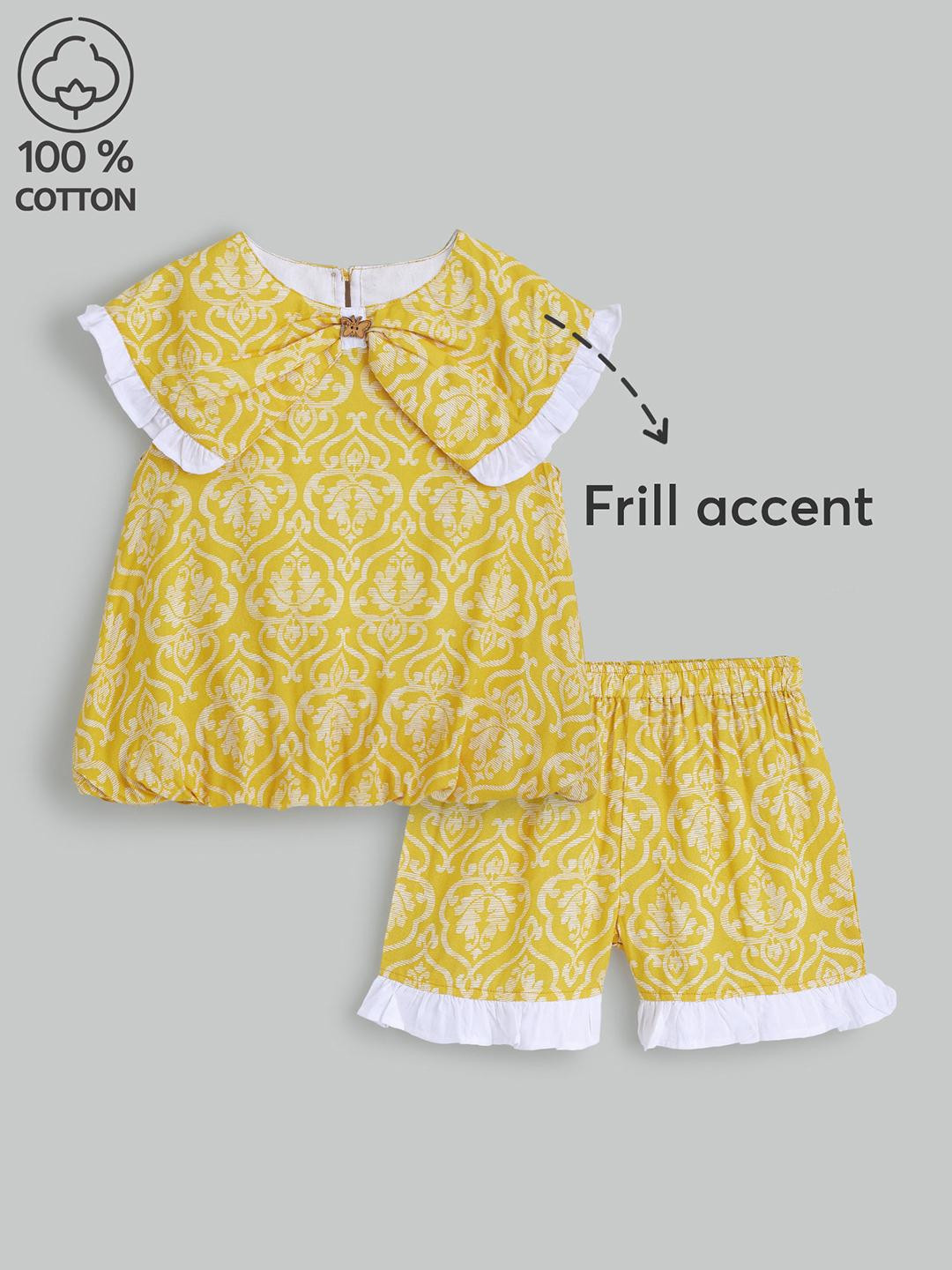 2-Pc Damask Blouse & Shorts