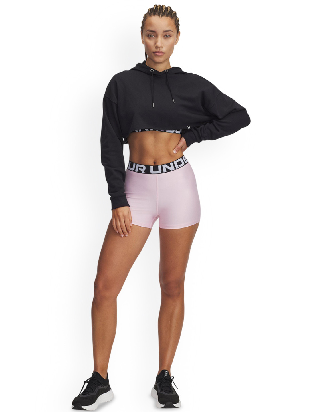 UNDER ARMOUR HeatGear Women Slim-Fit Mid Rise Sports Shorts