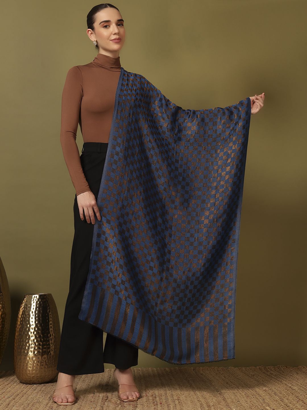 Pashmoda Checked Woven Design Reversible Ruhzar Shawl