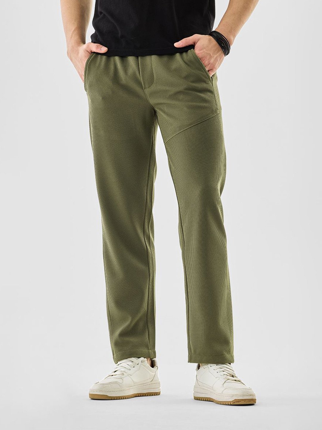 Snitch Men Olive Mid Rise Regular Fit Trackpant Track Pants