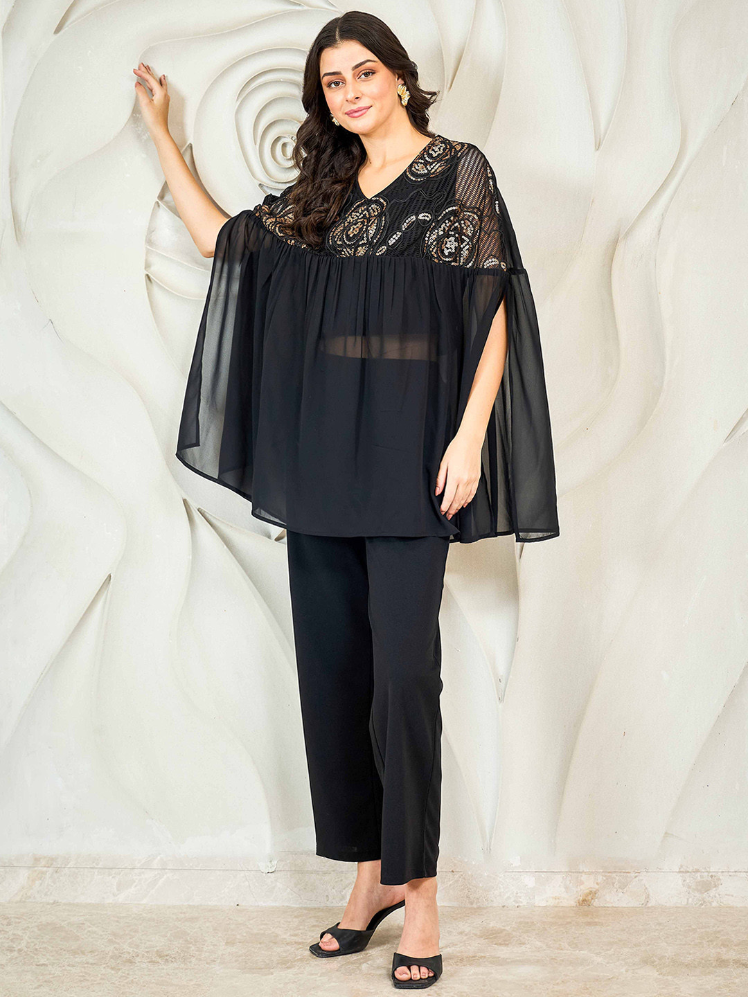 Athena Women Ethnic Motifs Embroidered Batwing Kaftan Top with Trousers