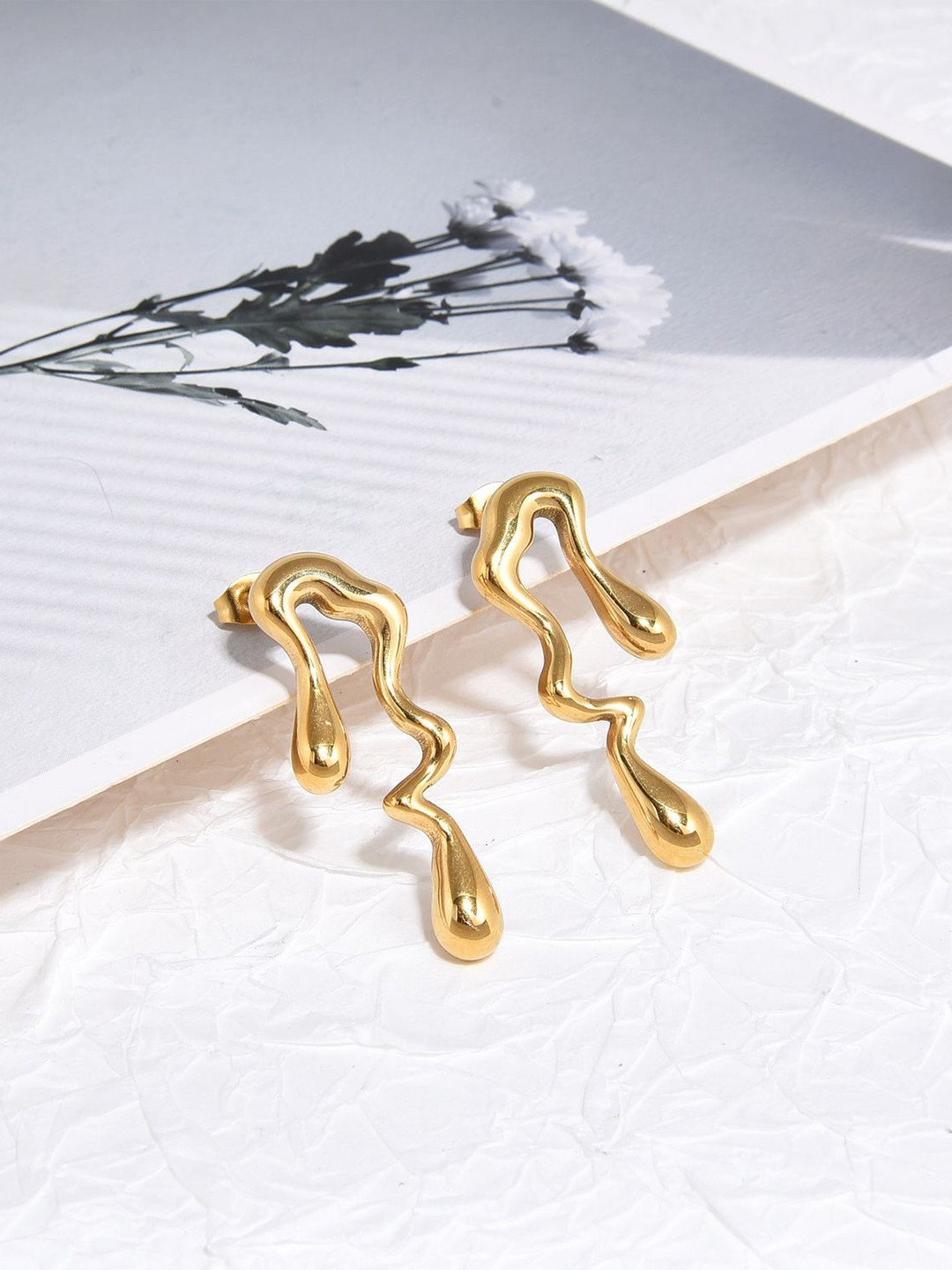 JHUMKA TREND Stainless Steel Gold-Plated Contemporary Studs