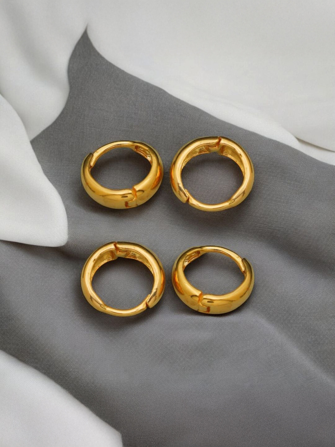 MA FASHION Set Of 2 Unisex Gold-Plated Circular Shaped Hoop Earrings