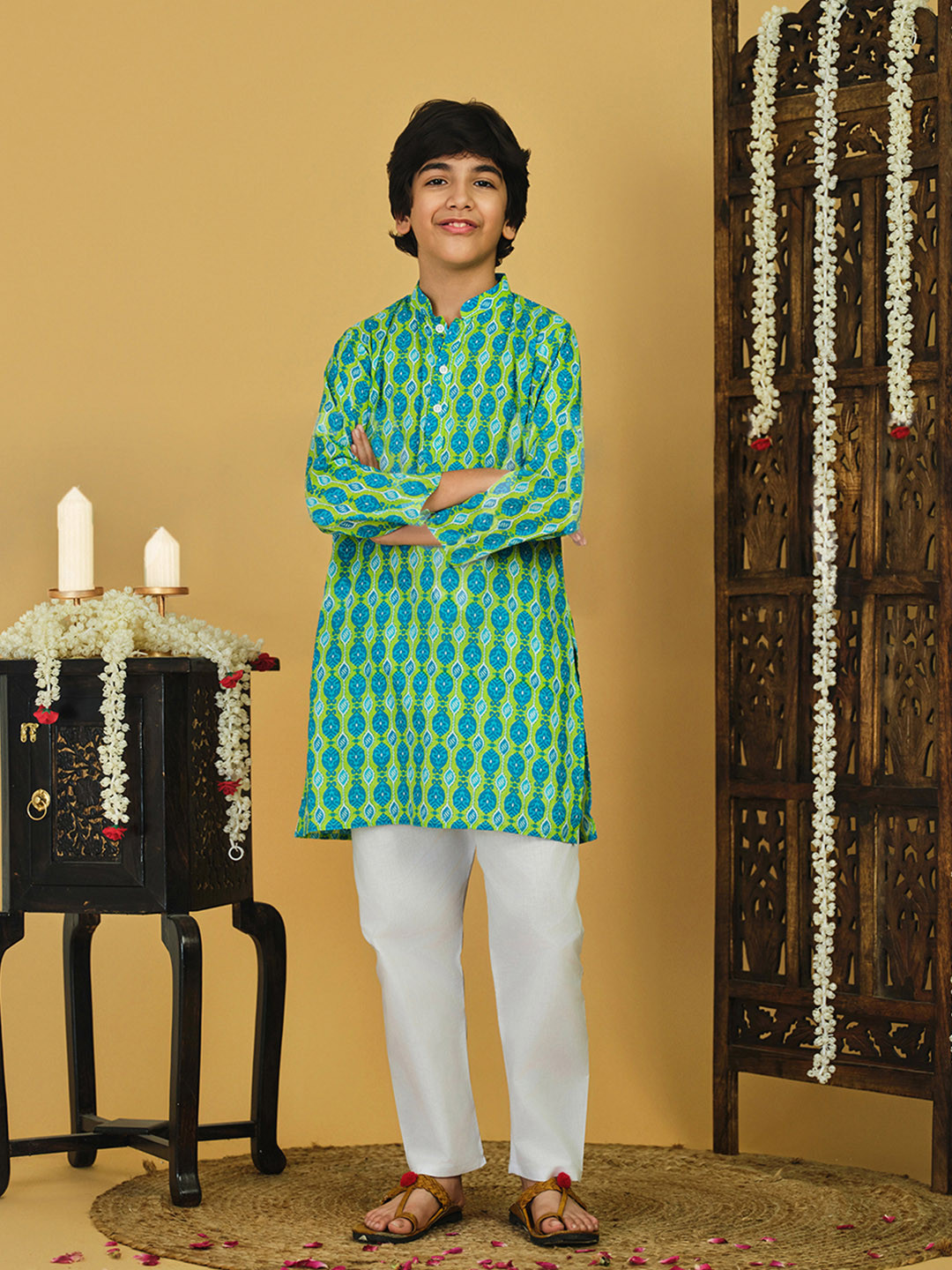 YK X Trampoline Boys Geometric Printed Mandarin Collar Pure Cotton Kurta with Pyjamas