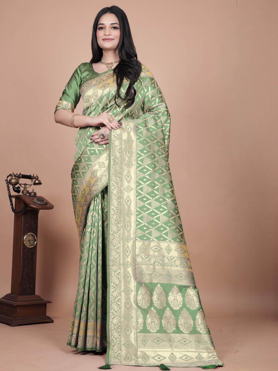 Divastri Green Silk Blend With Woven Design Border Printed Banarsi Saree For Women