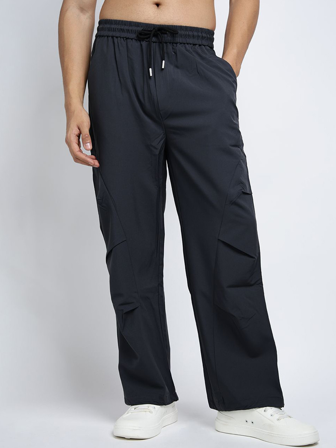 SHOWOFFFF Men Loose Fit Parachute Trousers