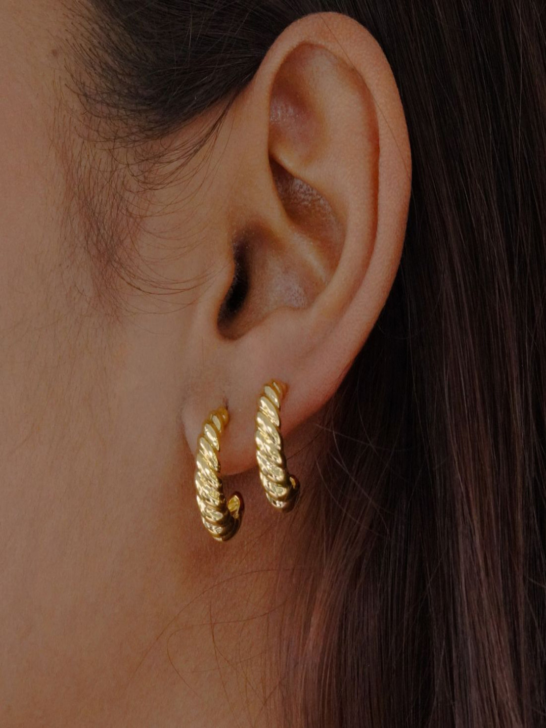 AQUASTREET Set of 2 18K Gold Plated Waterproof Anti-Tarnish Spiral Twisted Half Hoops