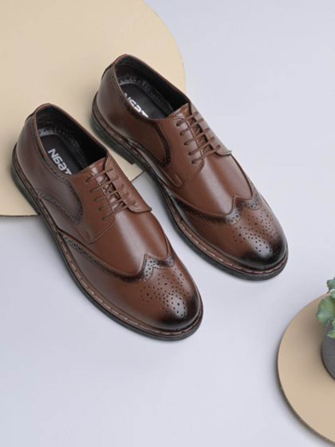 NAATU Men Round Toe Formal Brogues
