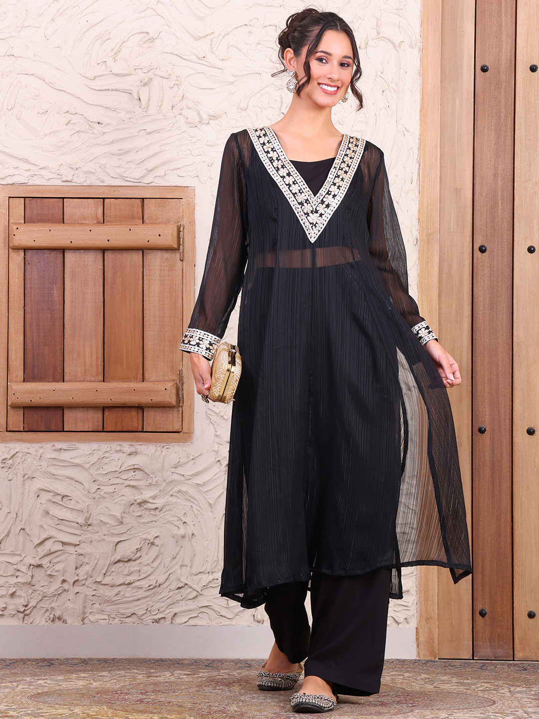 DEEBACO Floral Yoke Design V-Neck Pure Georgette Straight Kurta & Trousers With Crop Top