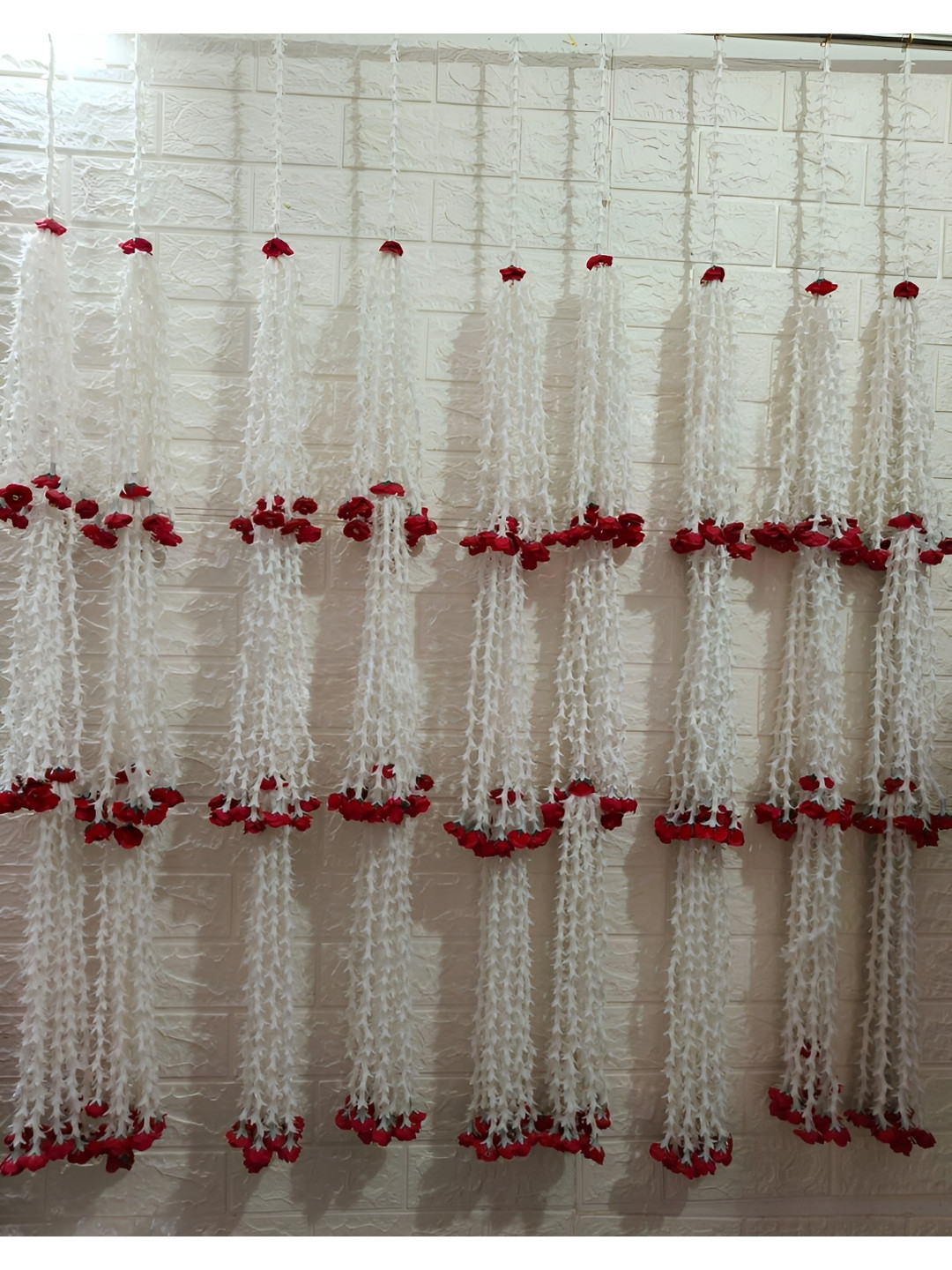 Sellplus White & Red 9 Pieces 3-Layer Rajnigandha Tassel Rose Hangings