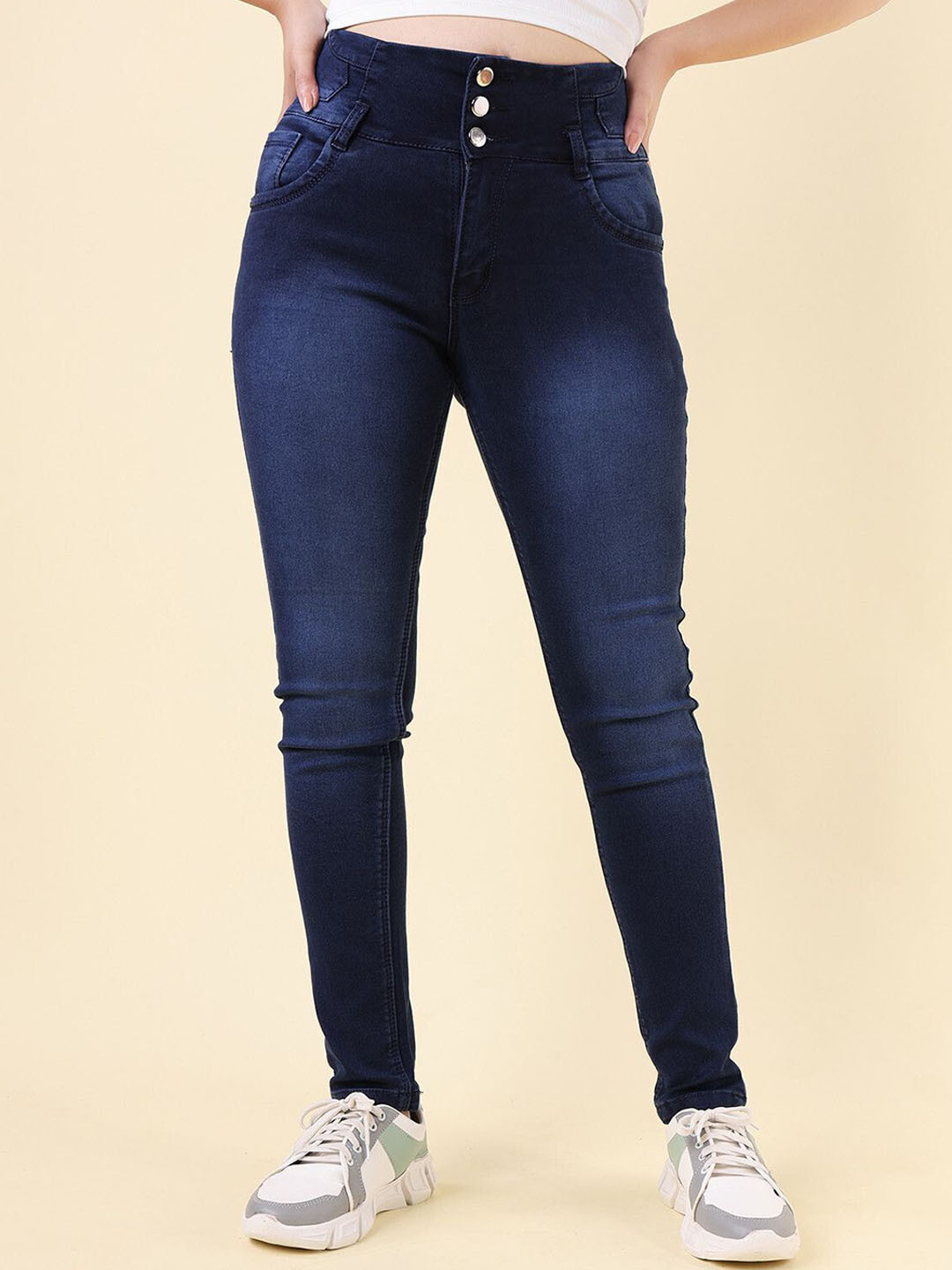 DAZORA Women Slim Fit Mid-Rise Light Fade Jeans