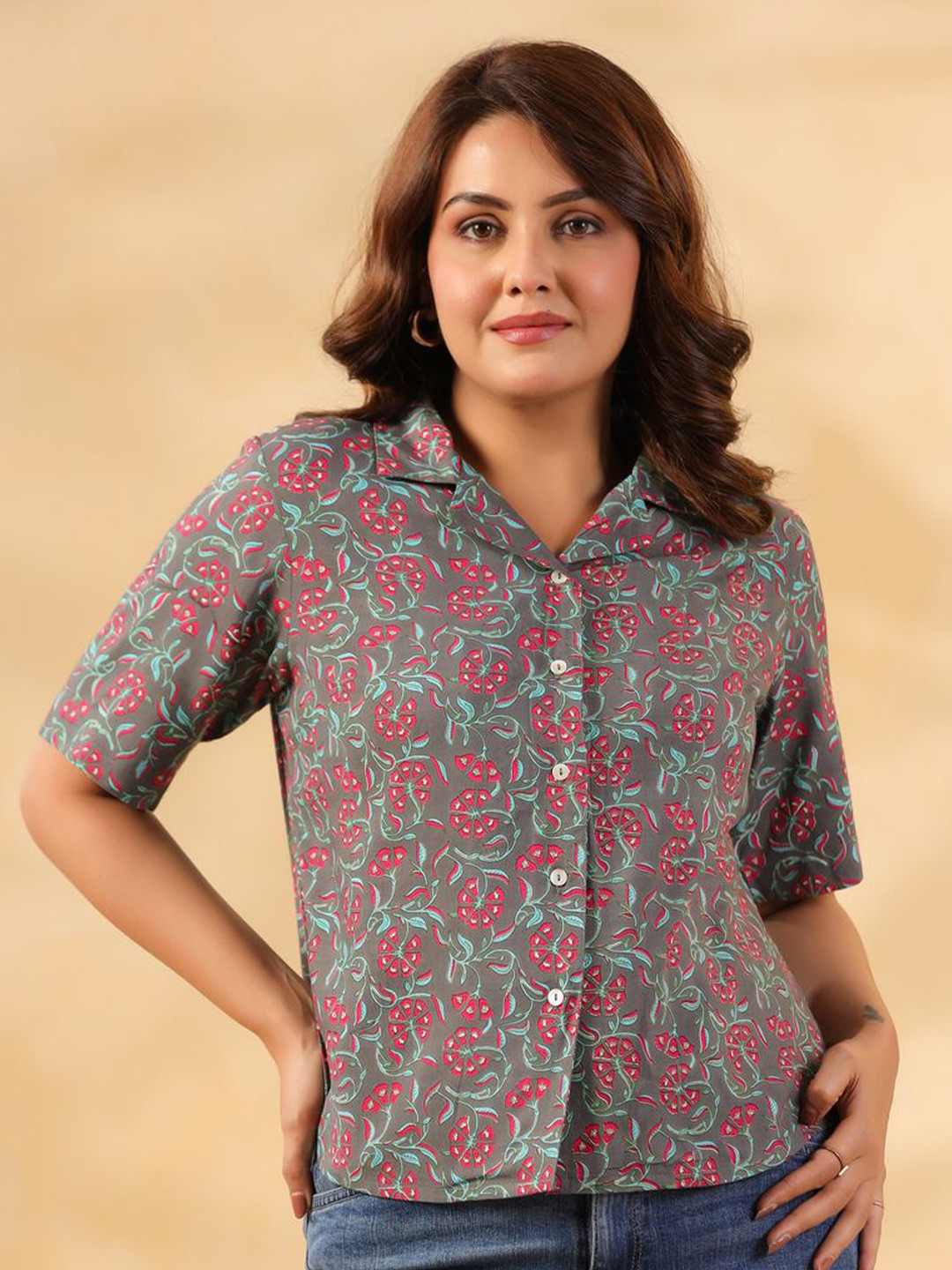 Zenava by Myntra Women Comfort Fit Floral Printed Cuban Collar Casual Shirt